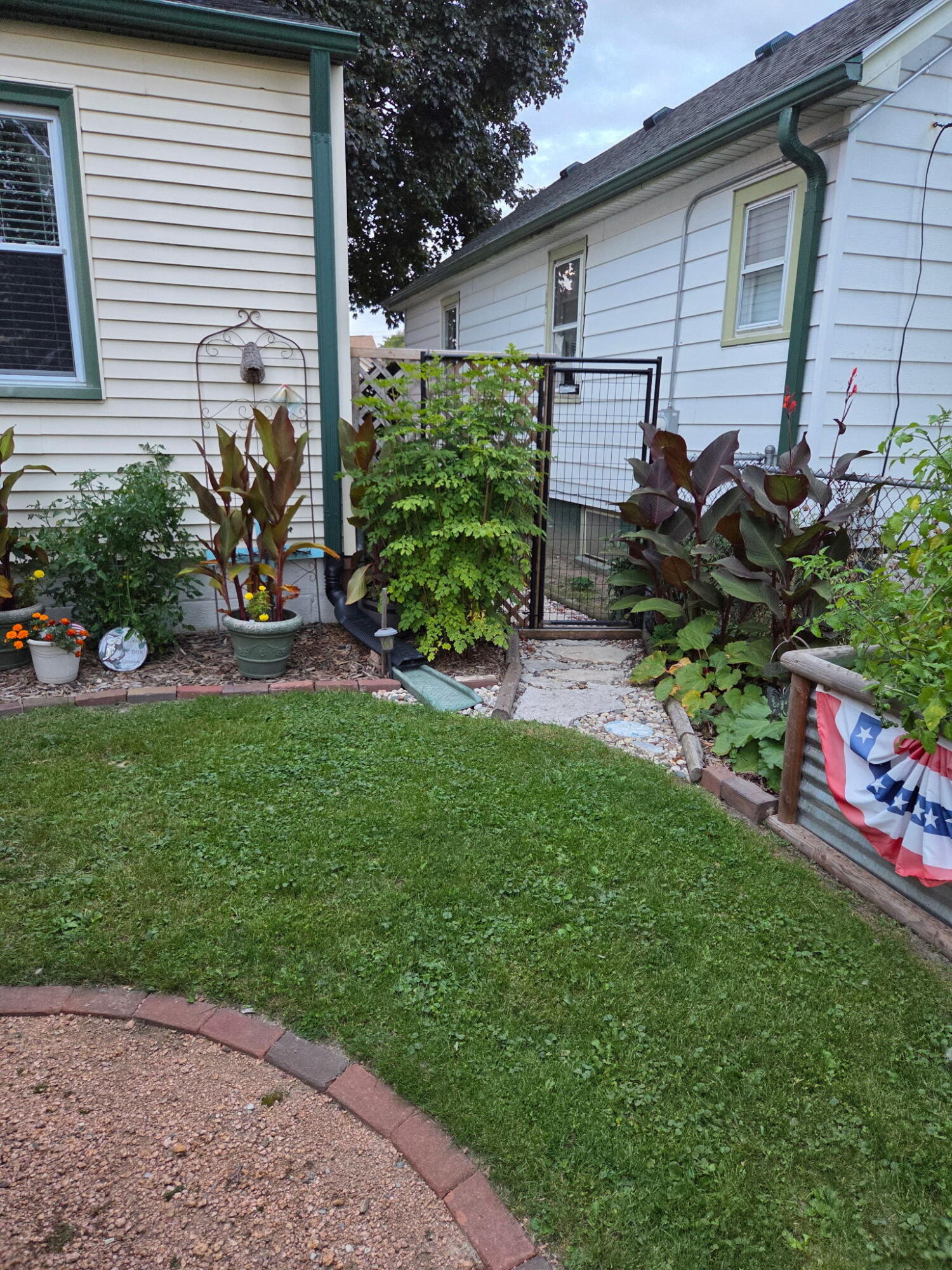 1239 Walton Ave, Racine