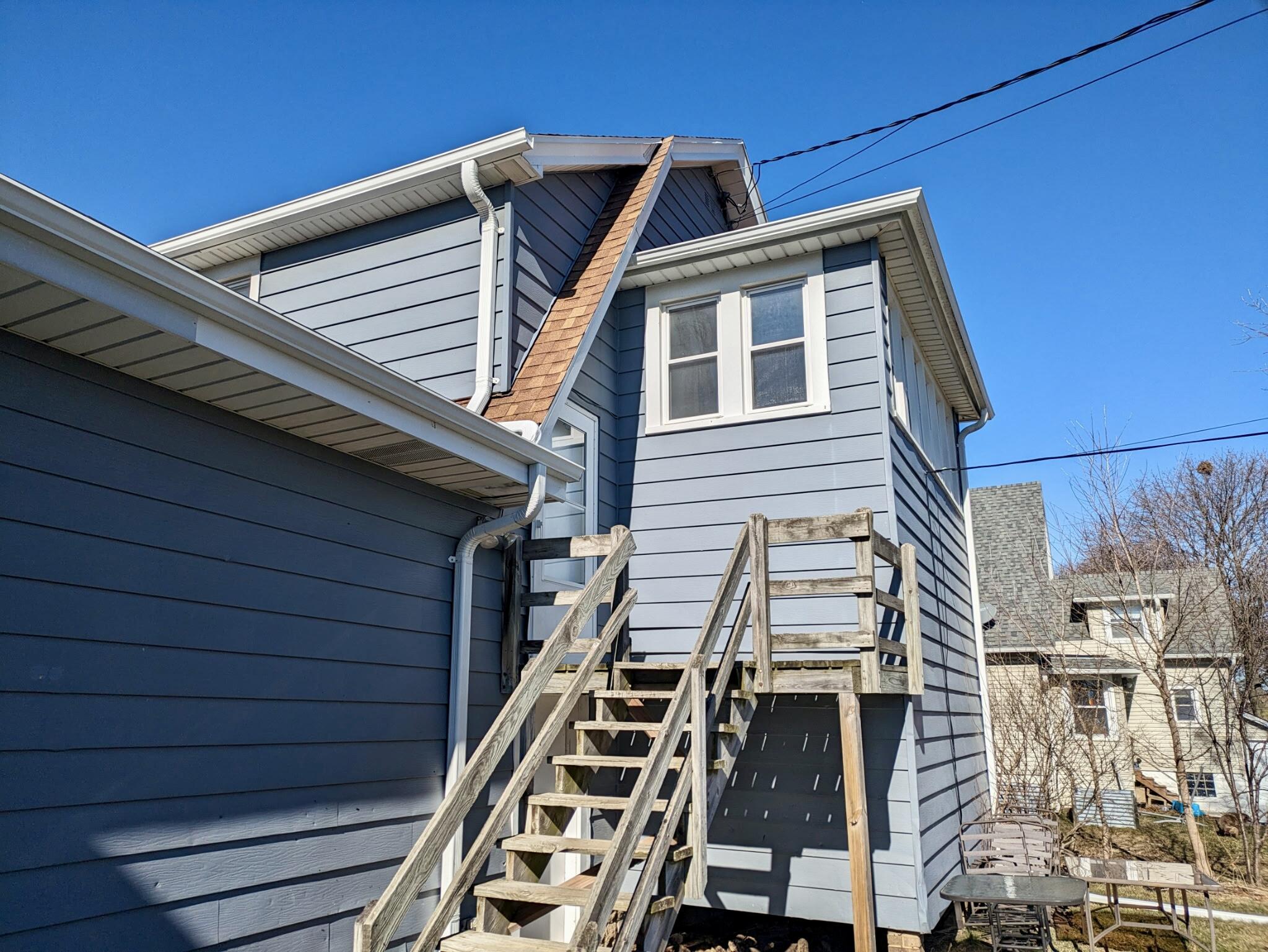 2605 S Chicago Ave, South Milwaukee