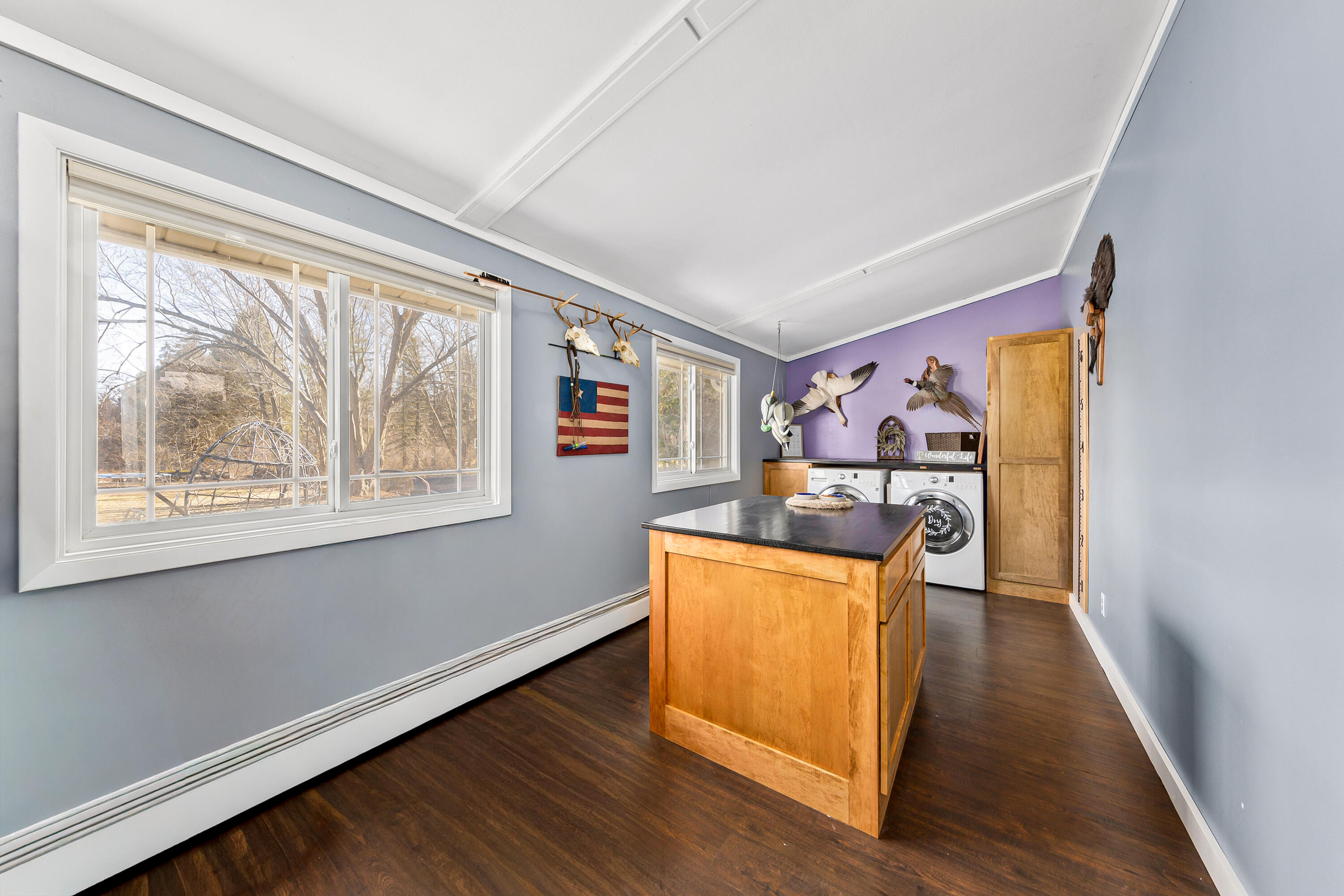 5725 Charles St, Caledonia