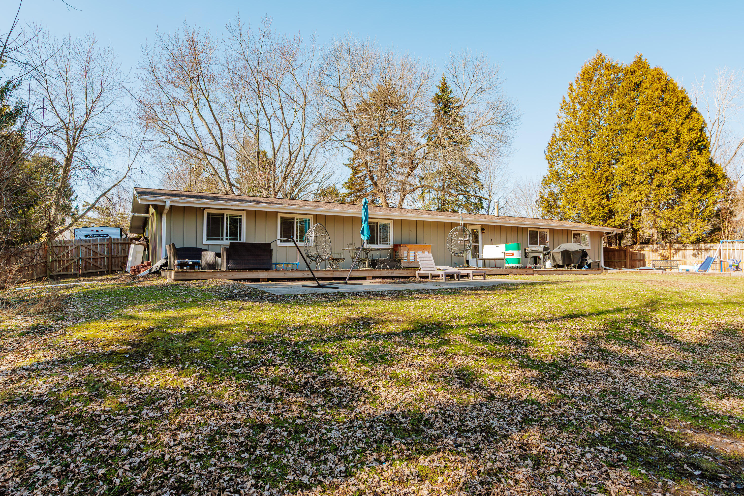 5725 Charles St, Caledonia
