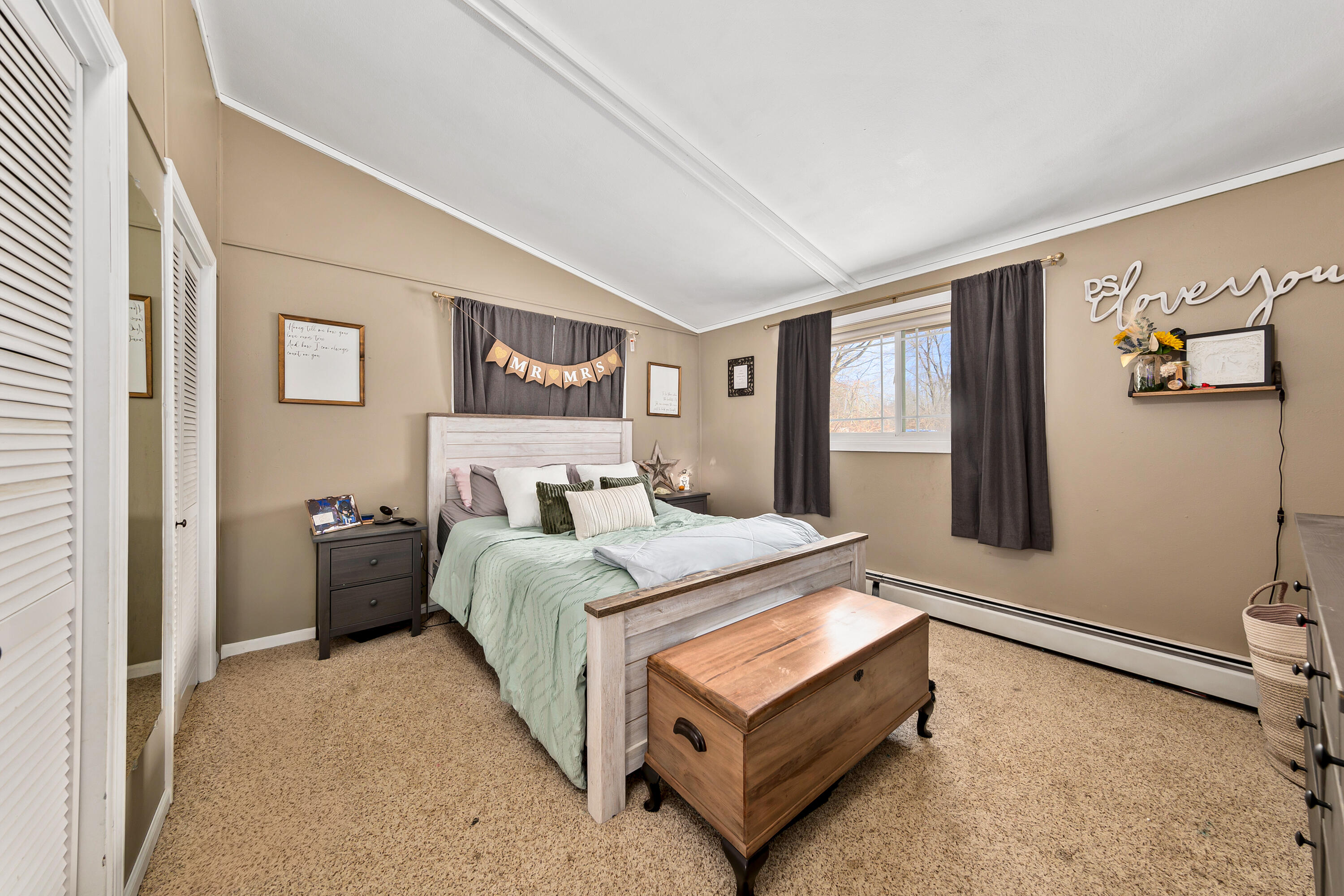 5725 Charles St, Caledonia
