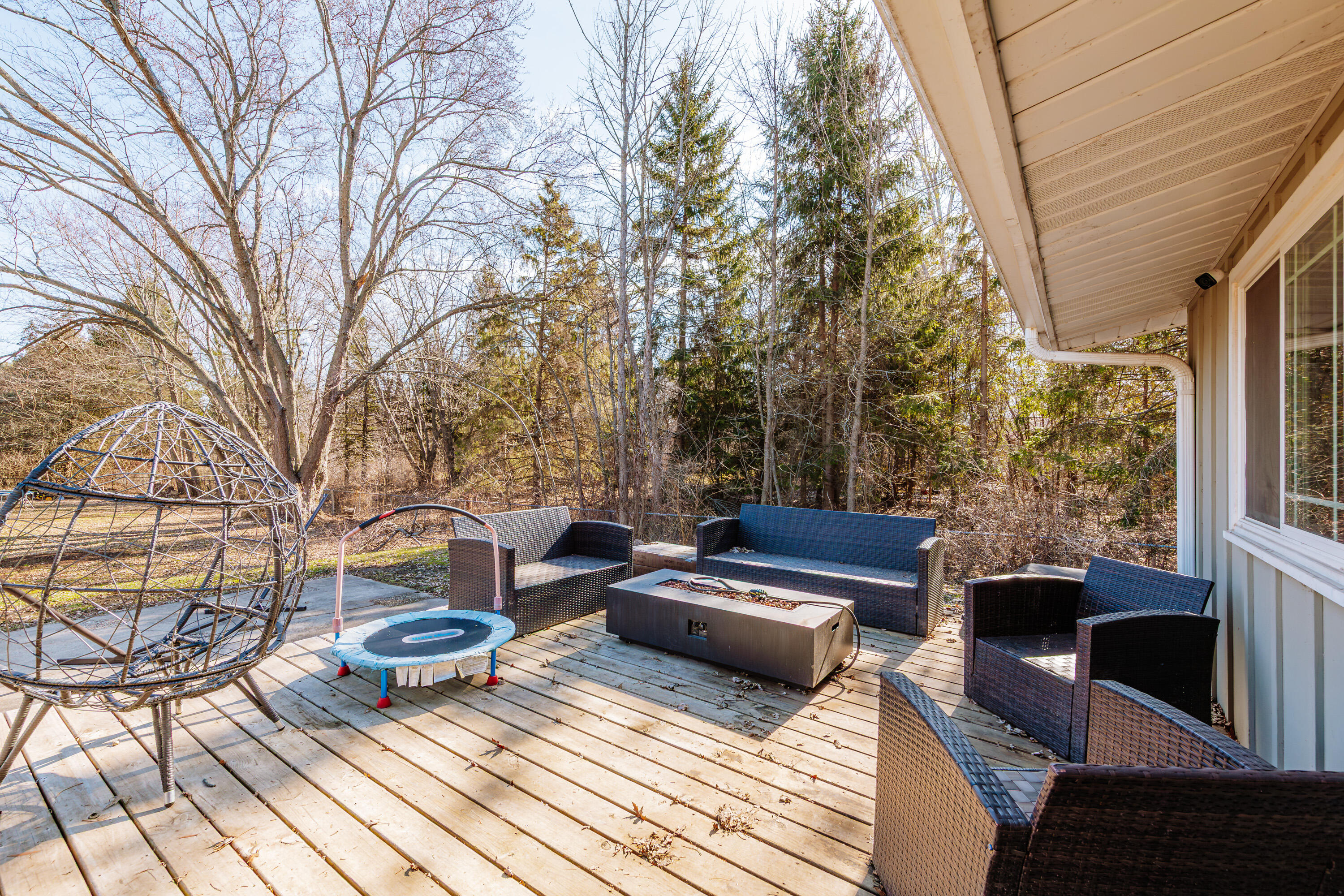 5725 Charles St, Caledonia