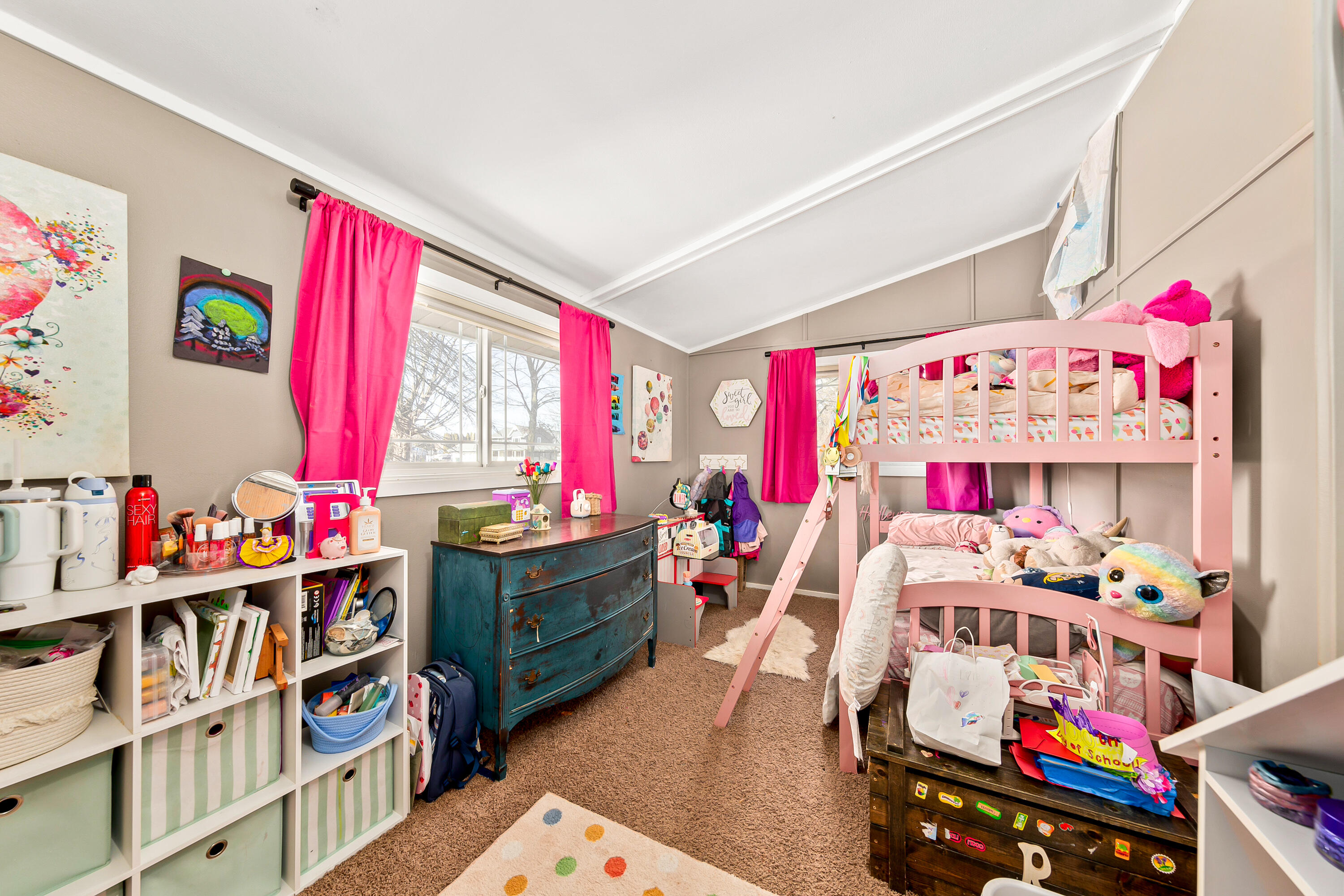5725 Charles St, Caledonia