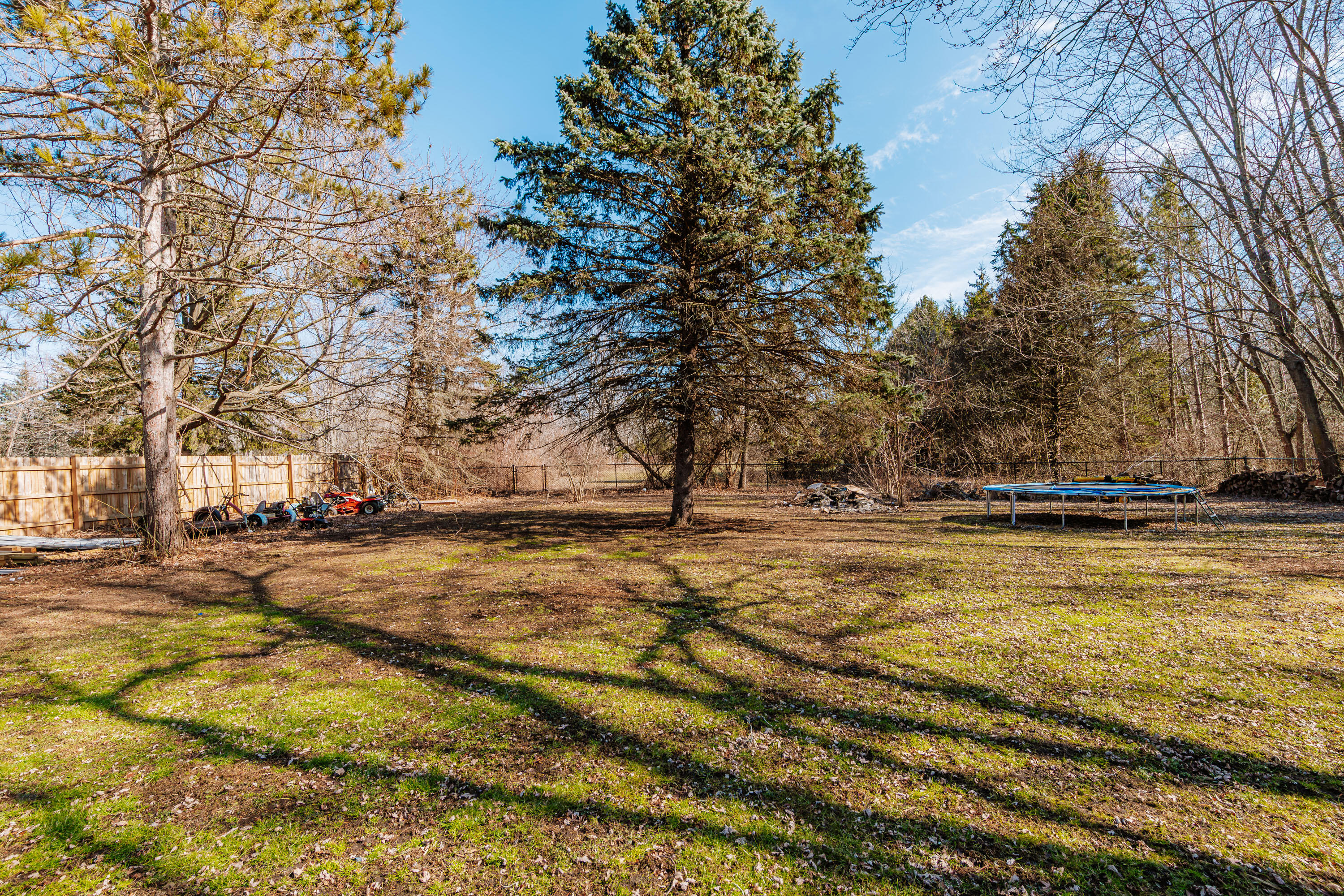 5725 Charles St, Caledonia