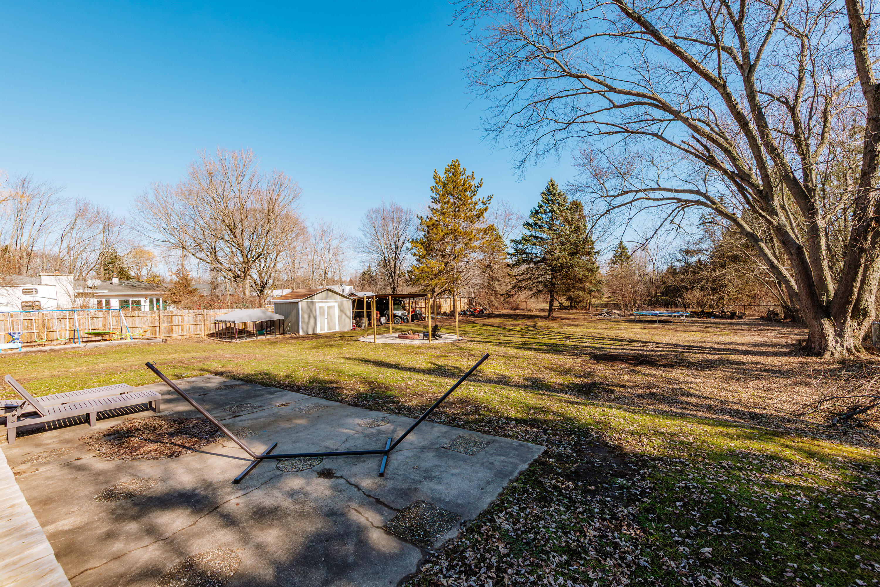 5725 Charles St, Caledonia