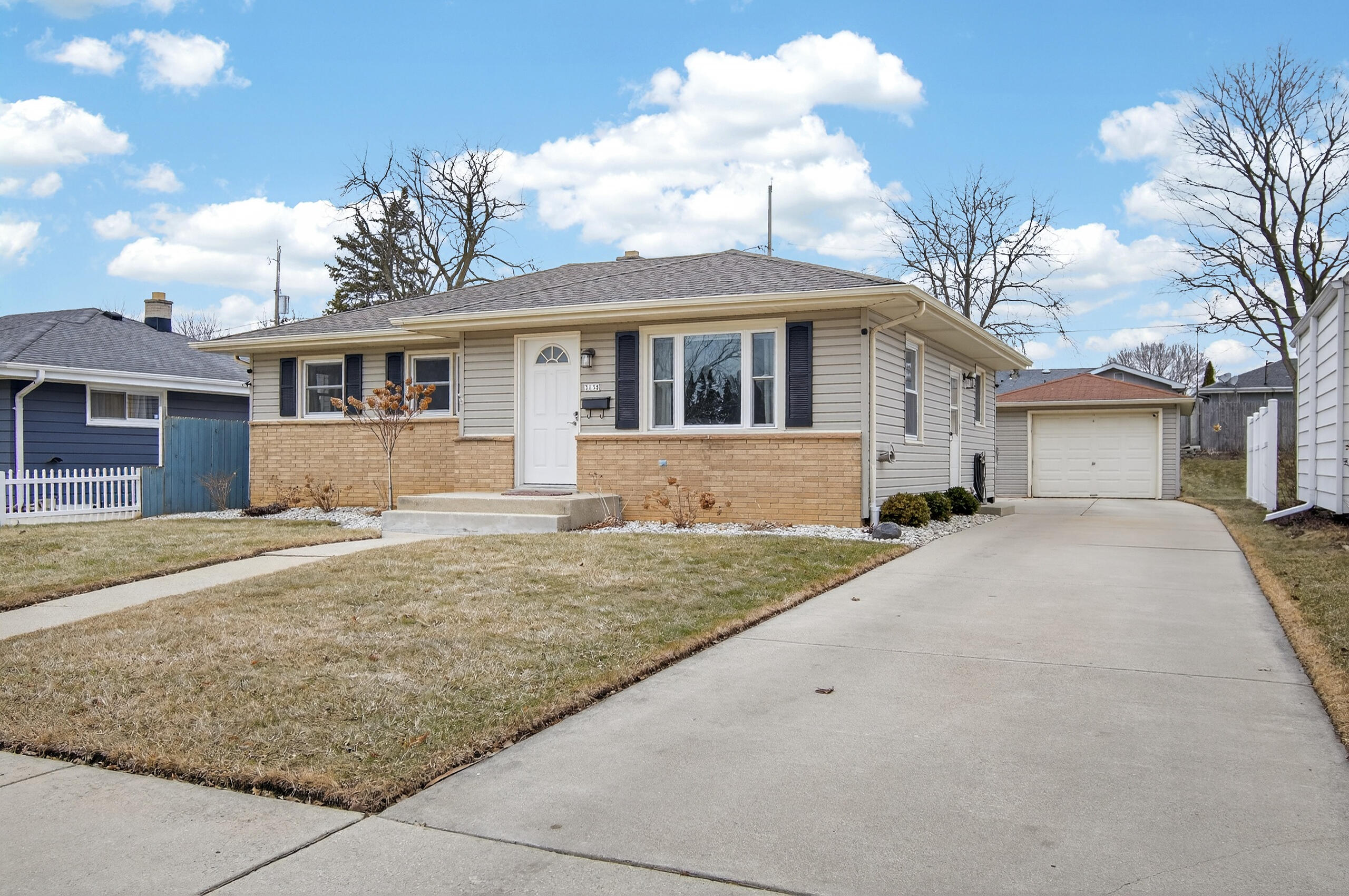 3138 Barbara Dr, Racine