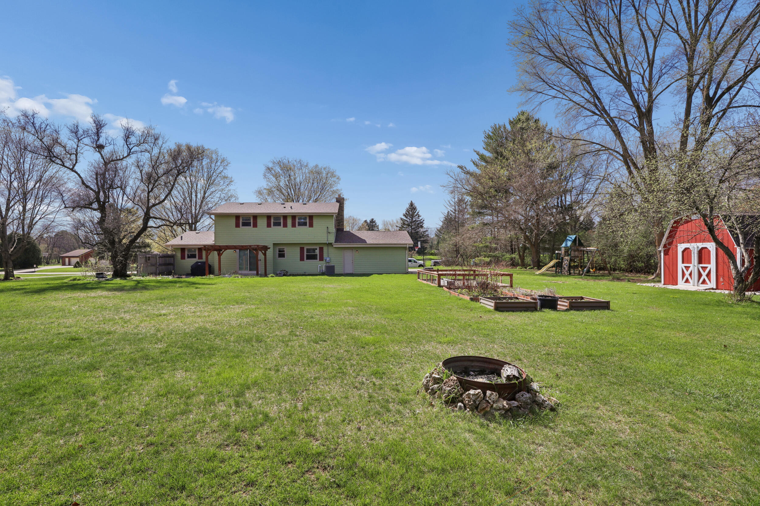 W310S9014 Cherokee Pass, Mukwonago