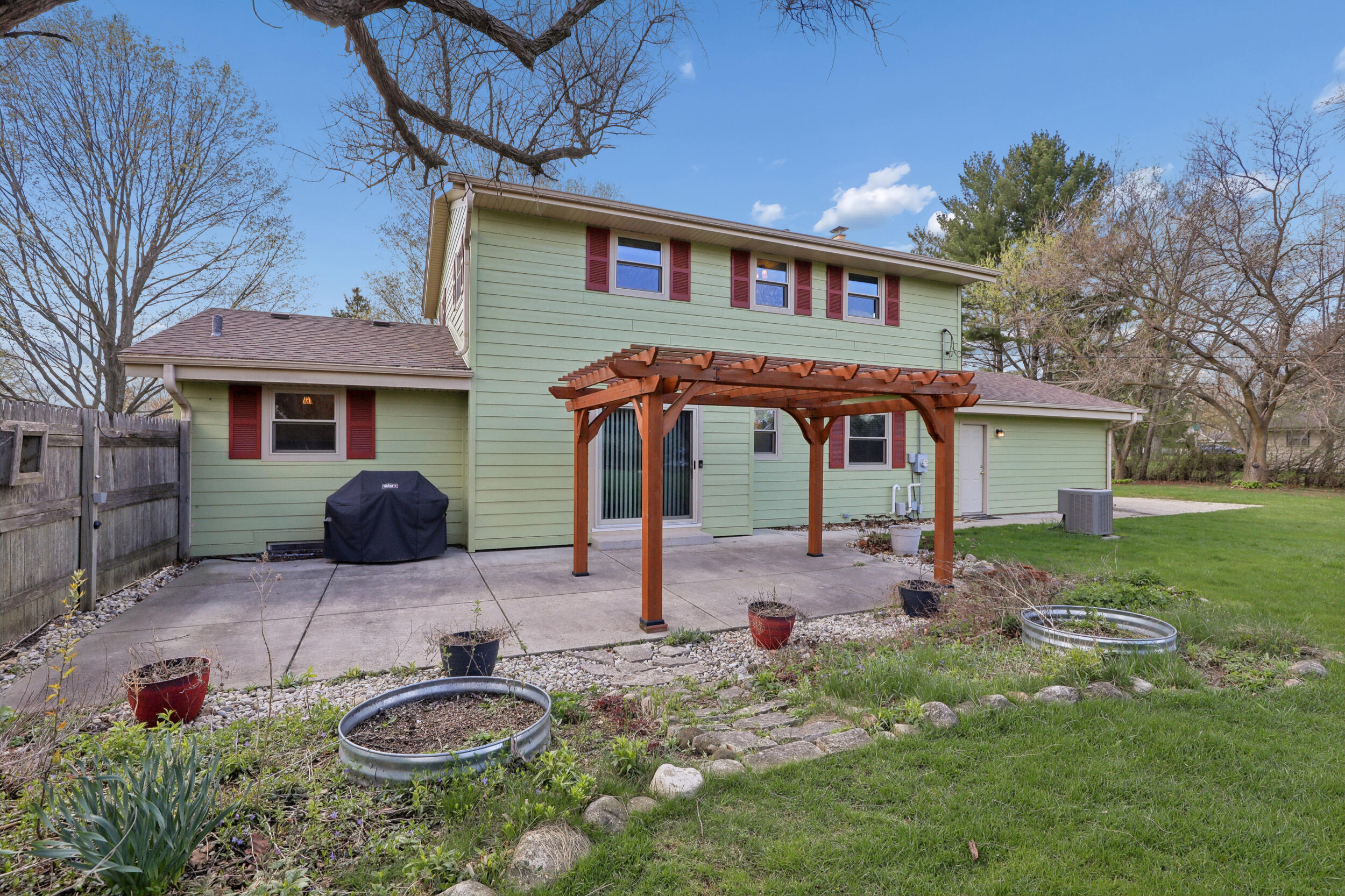 W310S9014 Cherokee Pass, Mukwonago