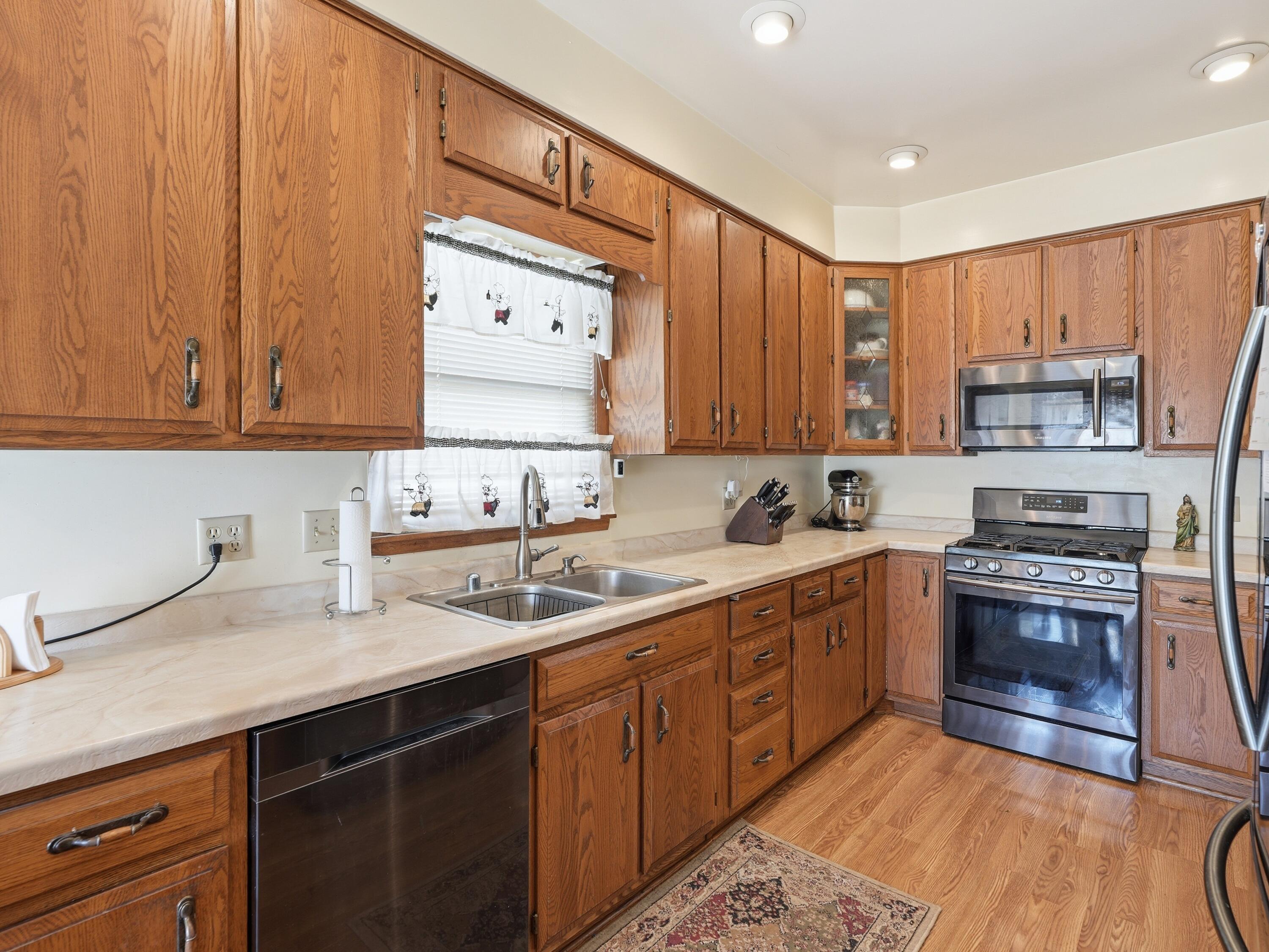 1504 Deane Blvd, Racine