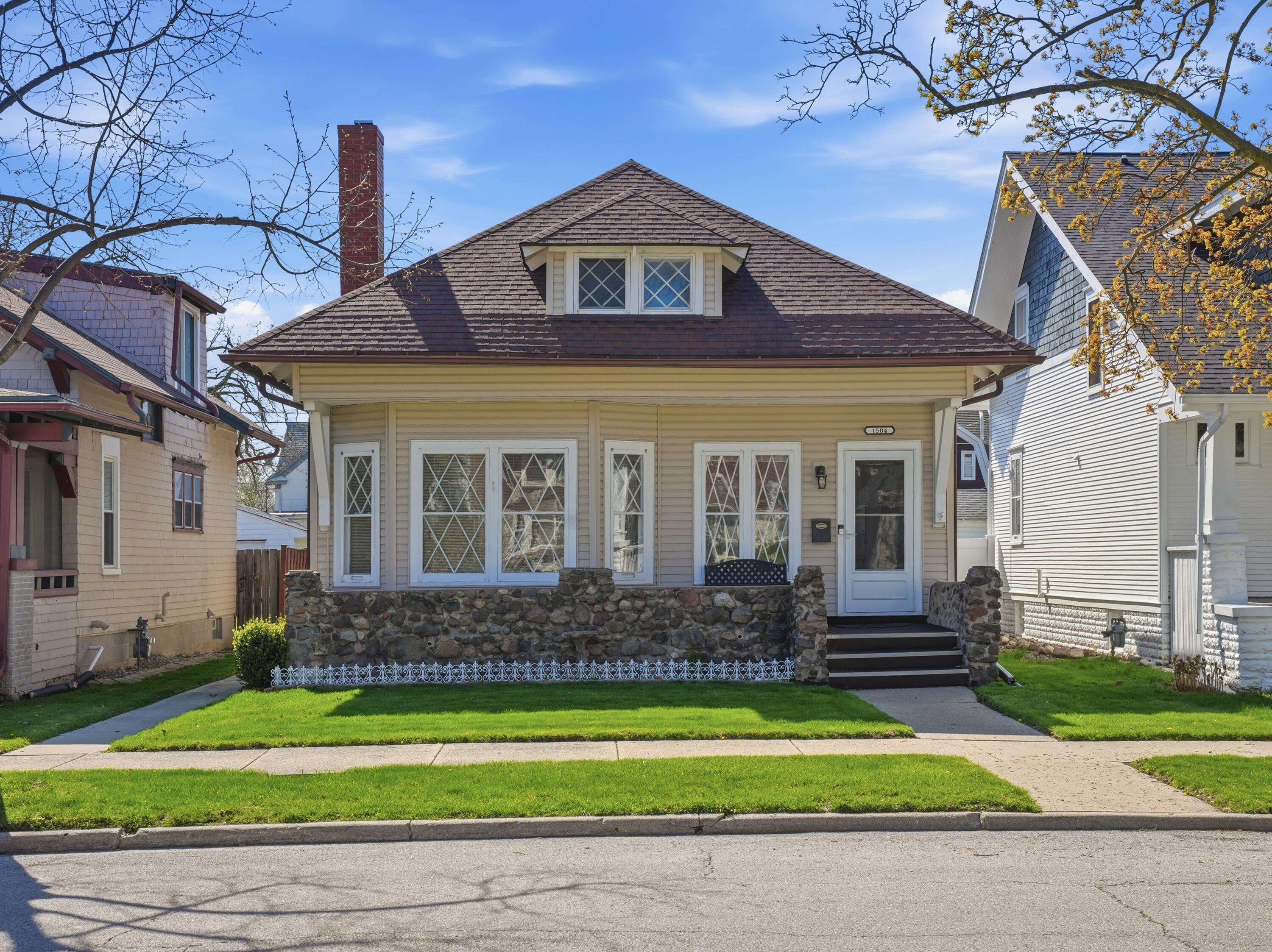 1504 Deane Blvd, Racine