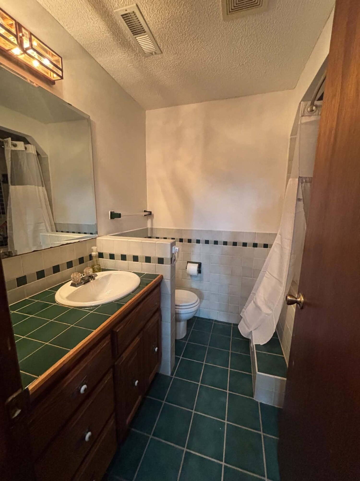 N50W14473 Fairmount Ave