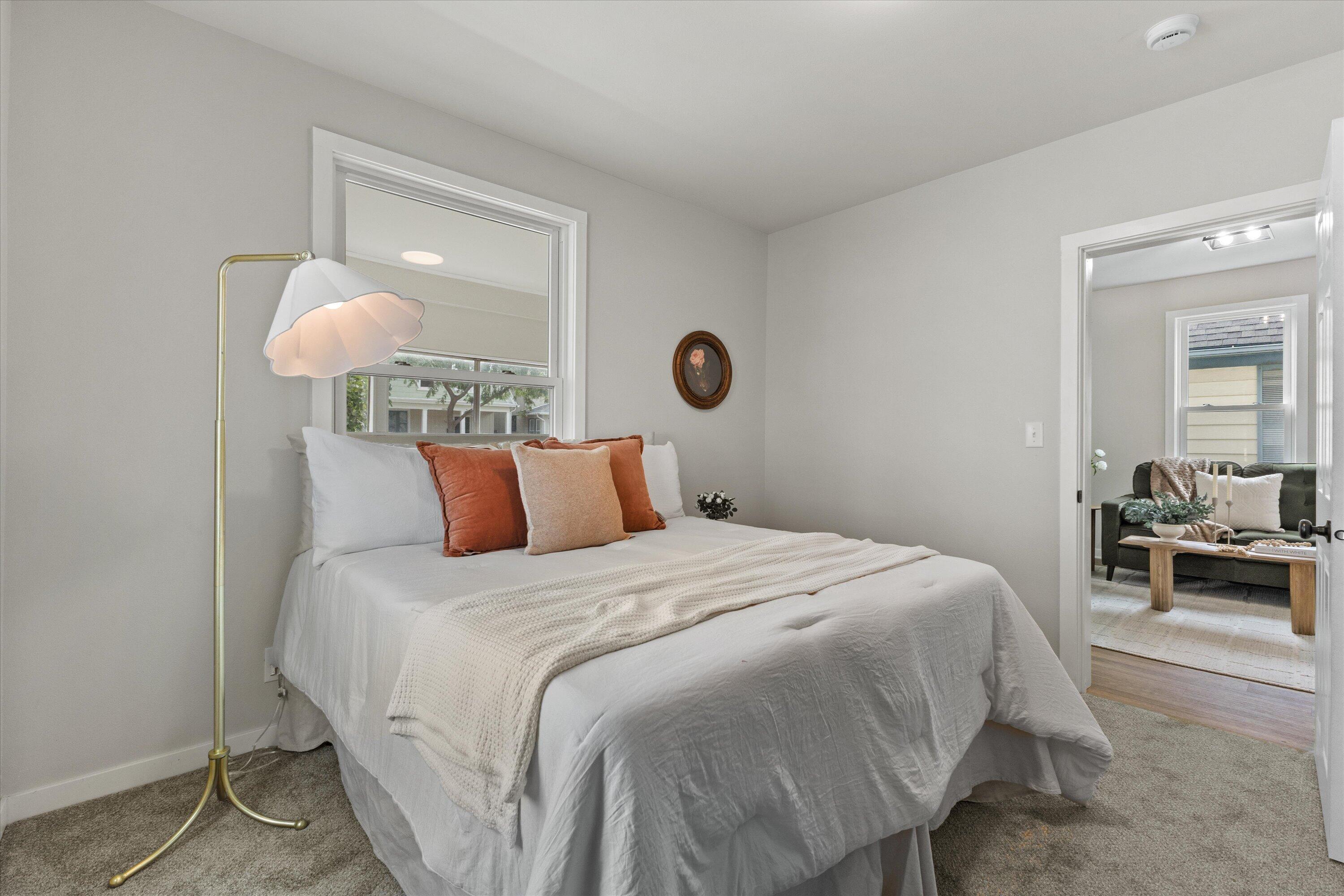 1614 Quincy Ave