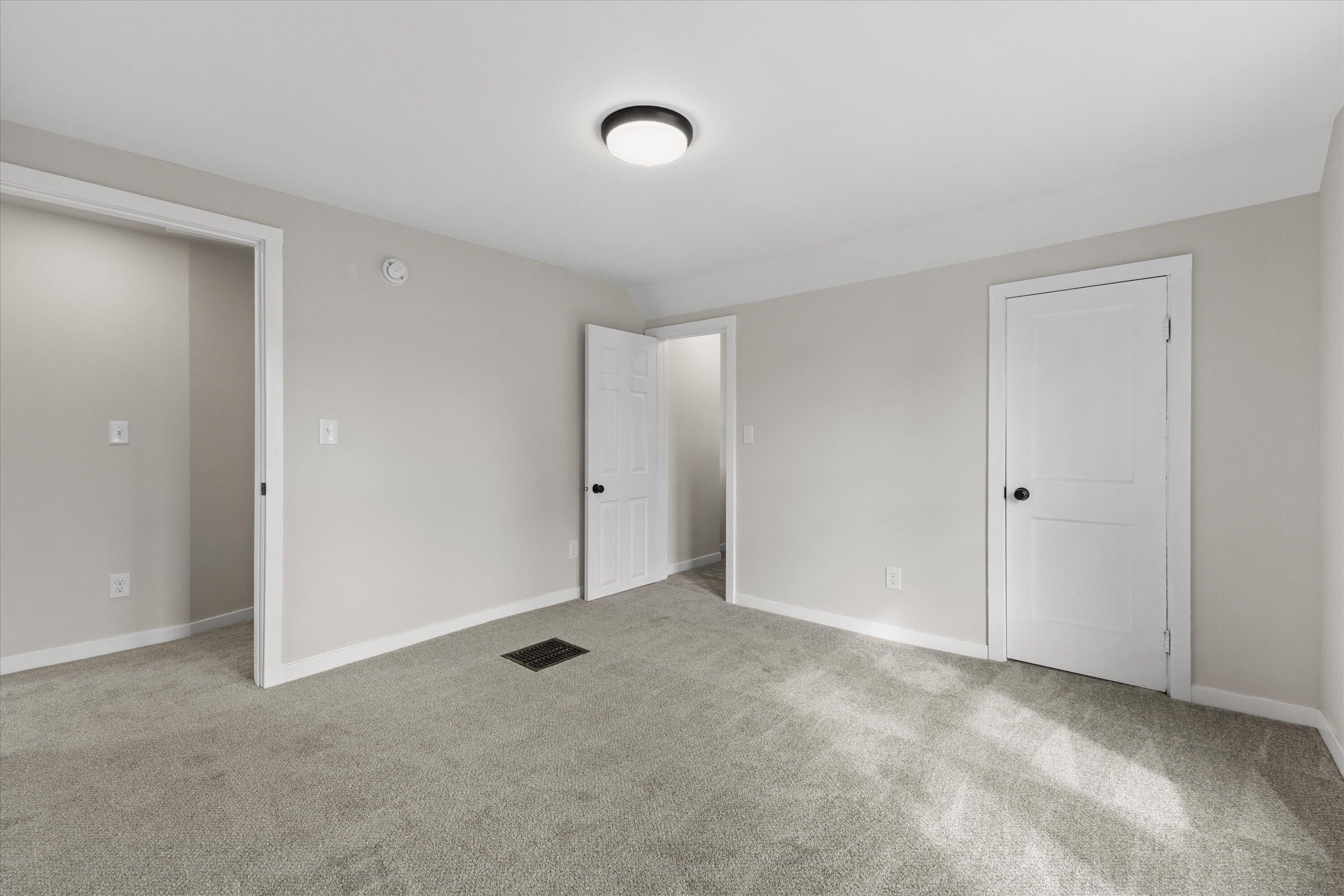1614 Quincy Ave