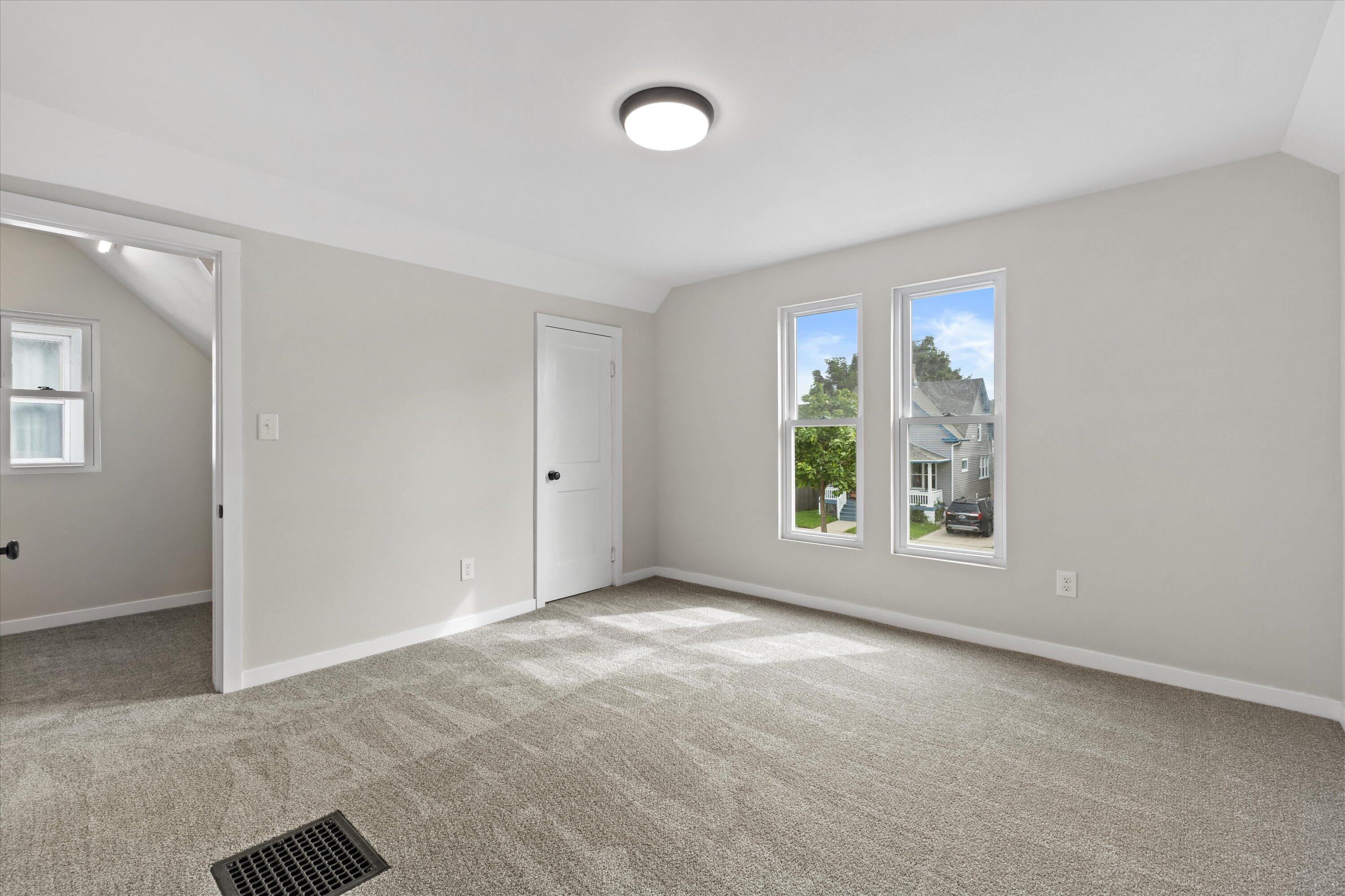 1614 Quincy Ave