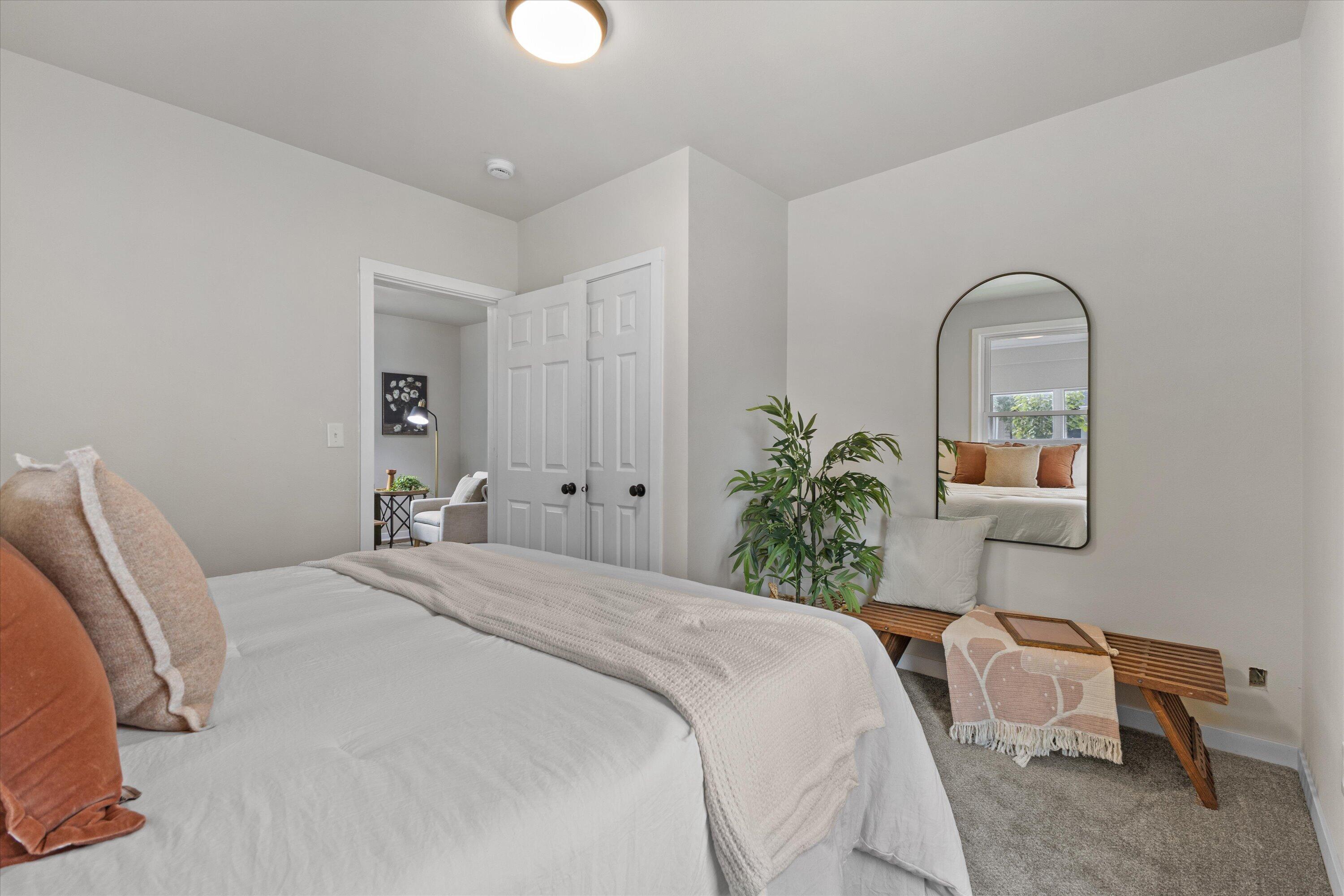 1614 Quincy Ave