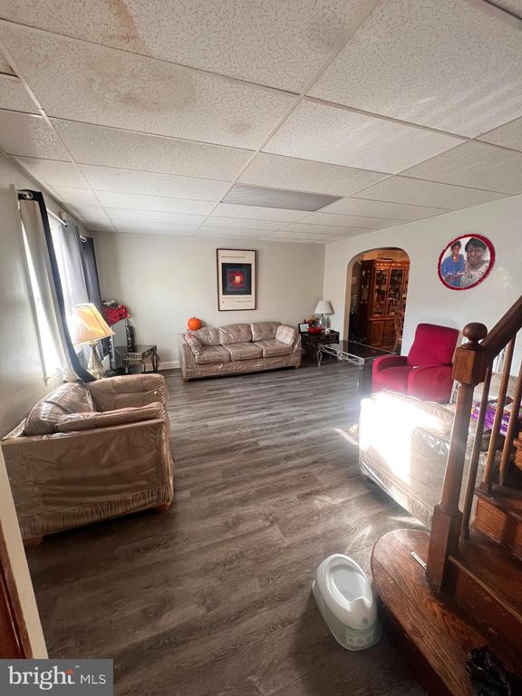 114 Kossuth St