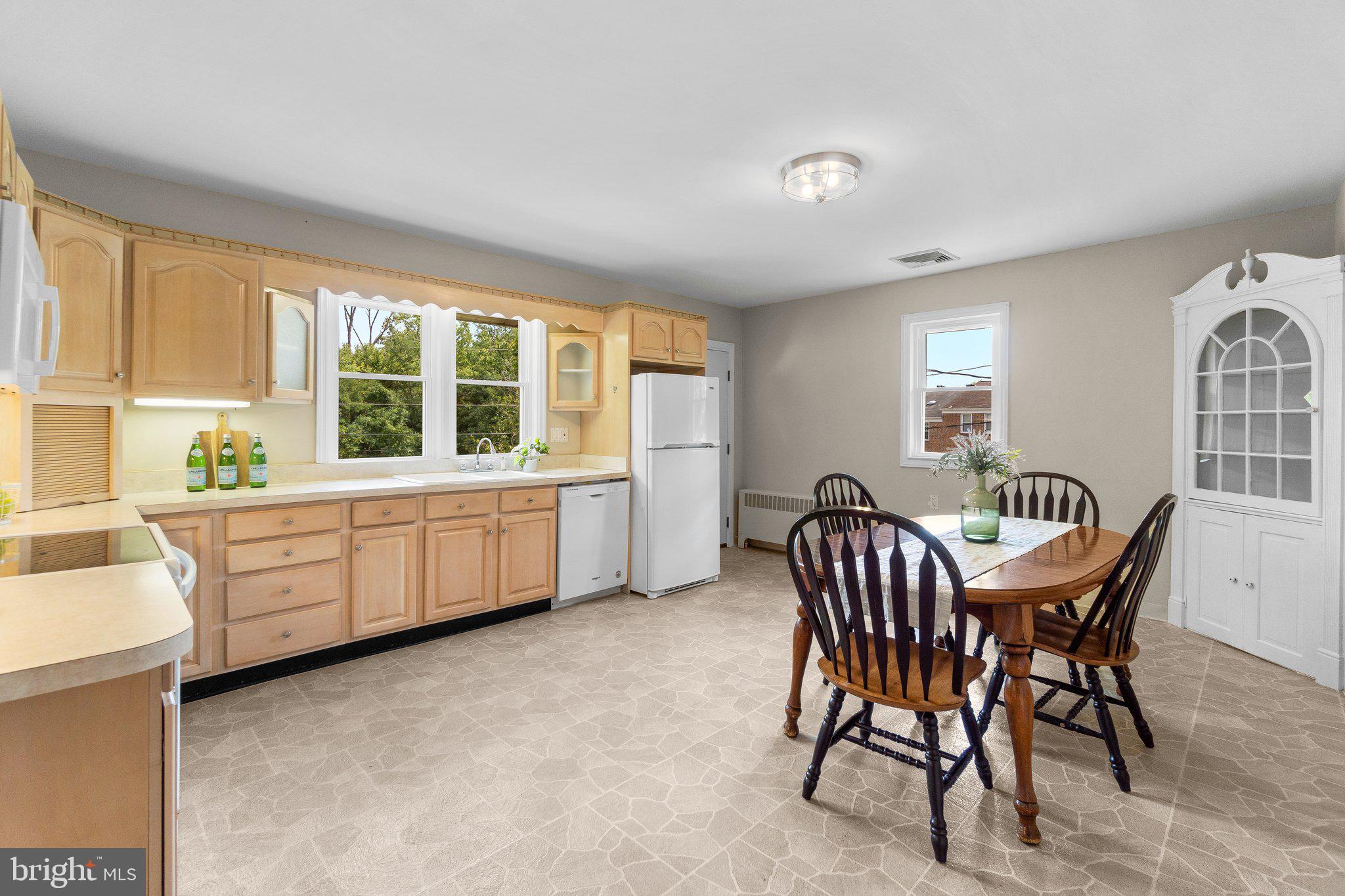 25 Overbrook Rd