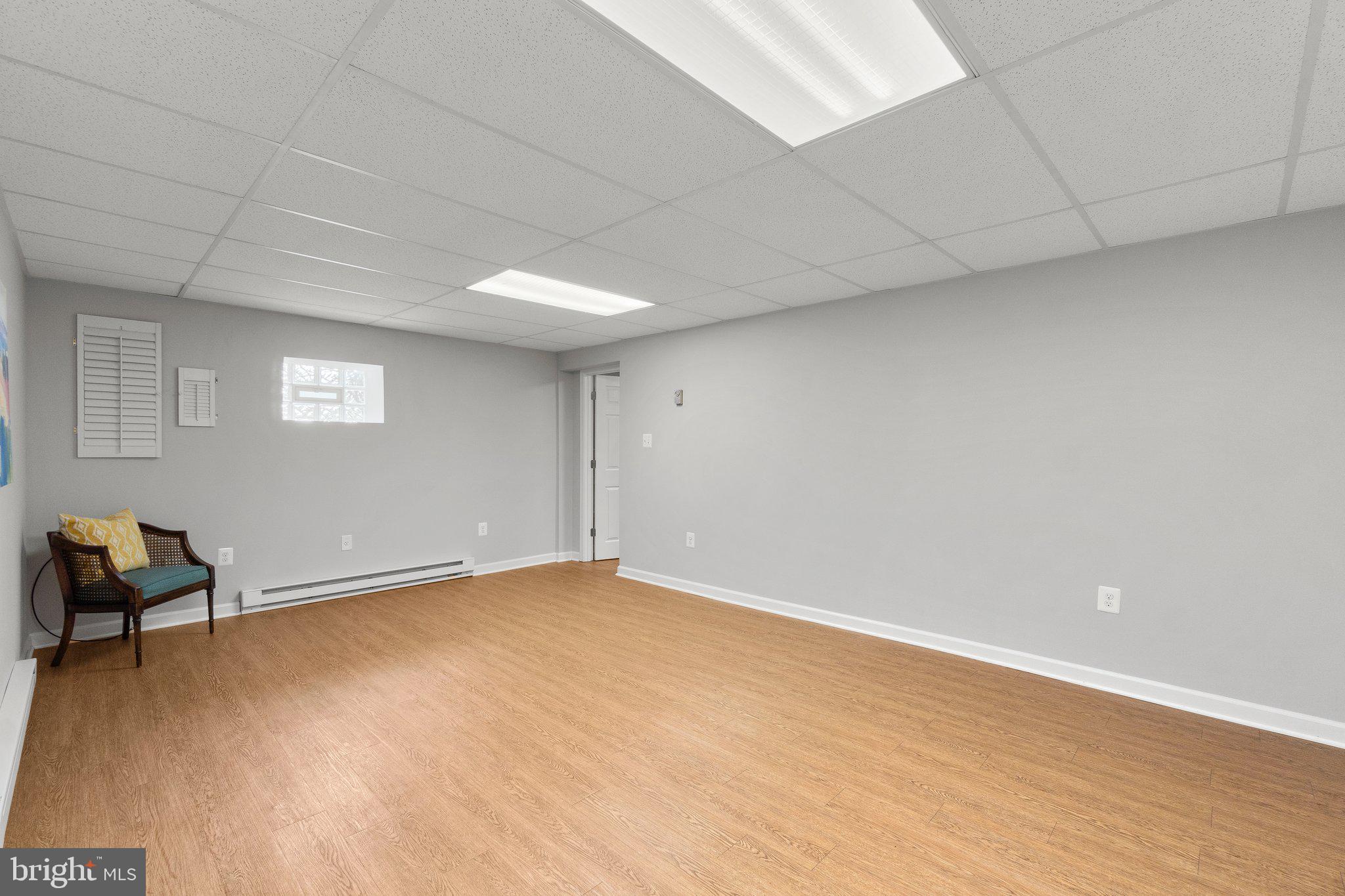 25 Overbrook Rd