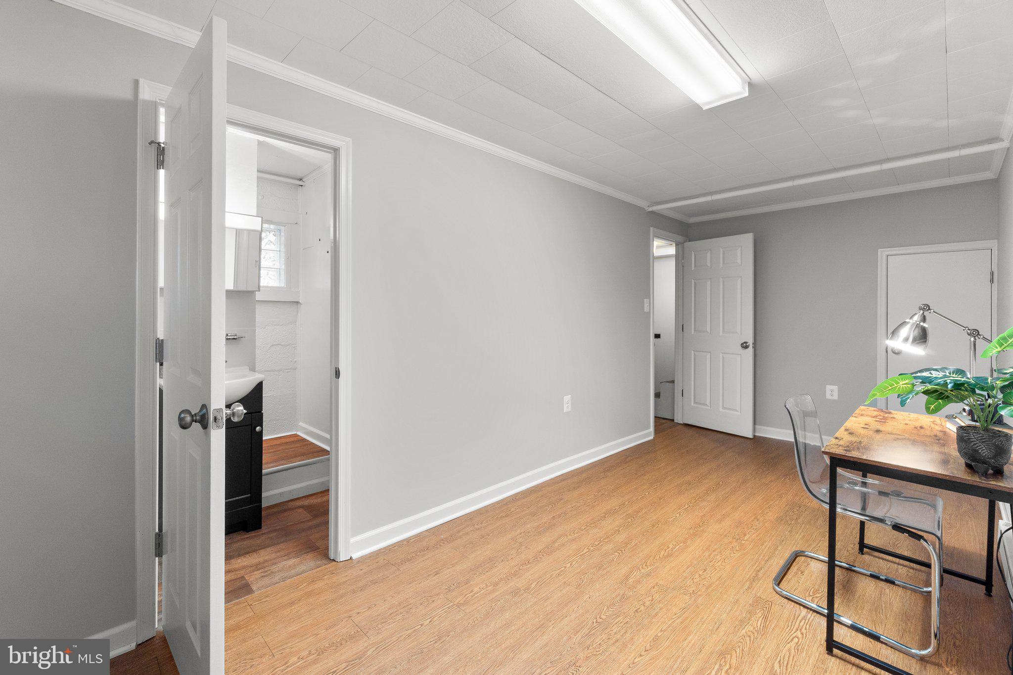 25 Overbrook Rd
