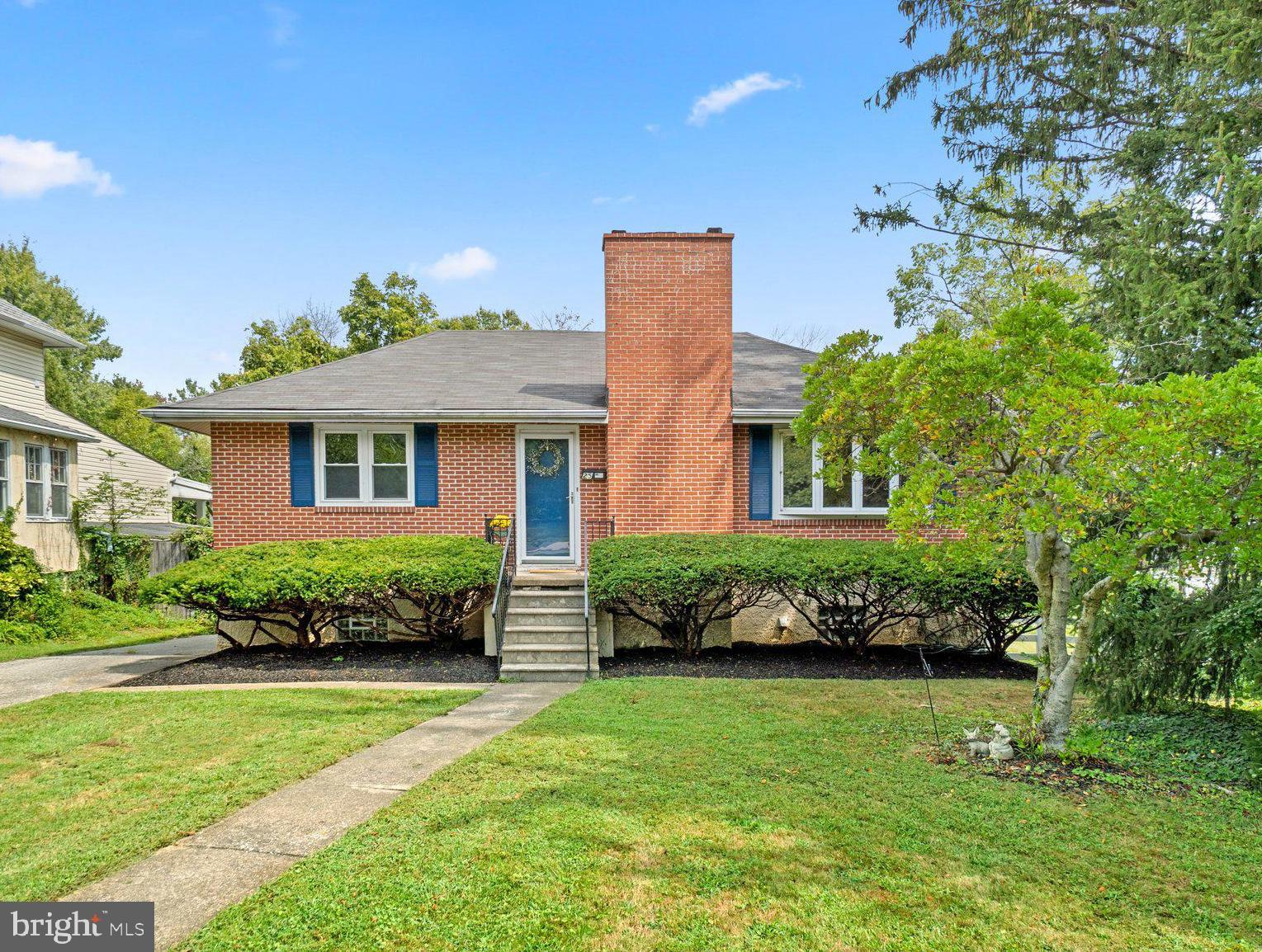 25 Overbrook Rd