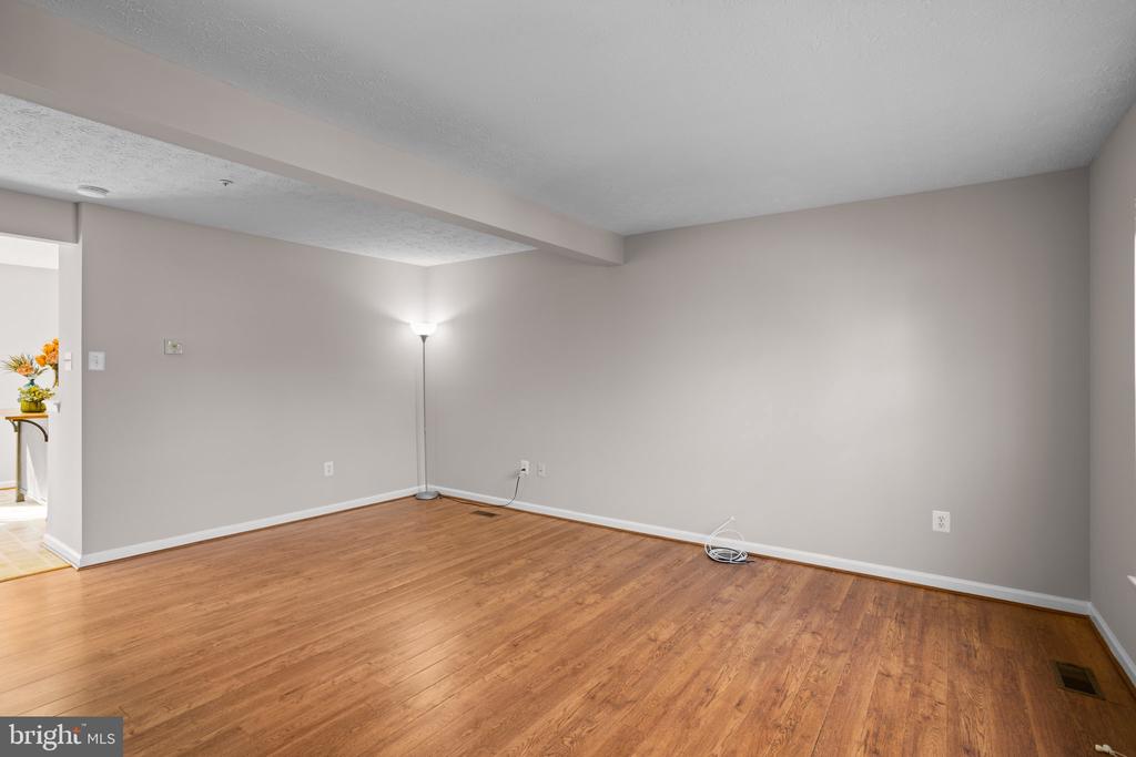 6649 Cambria Ter