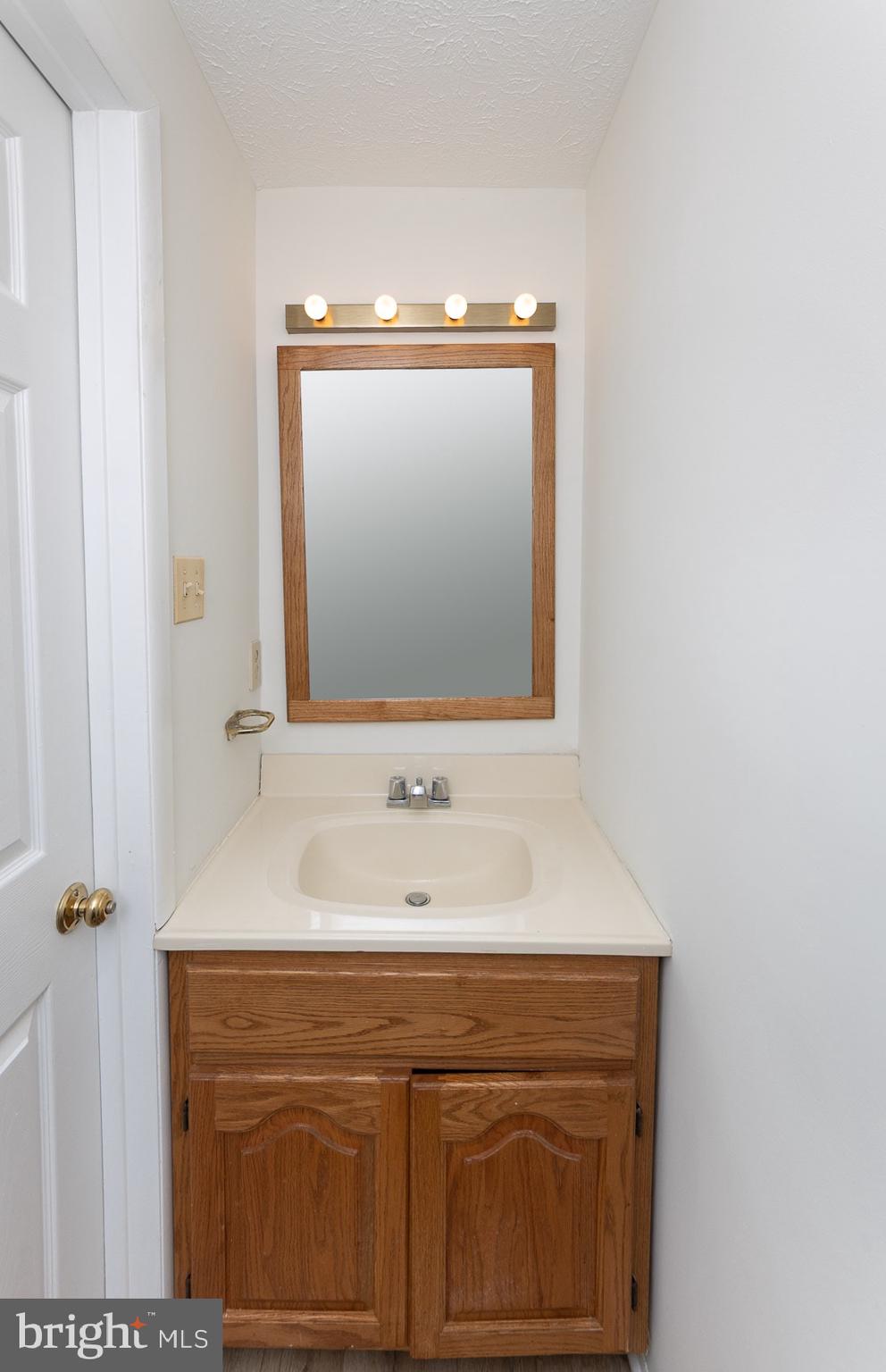 6321 SUMMERCREST DRIVE