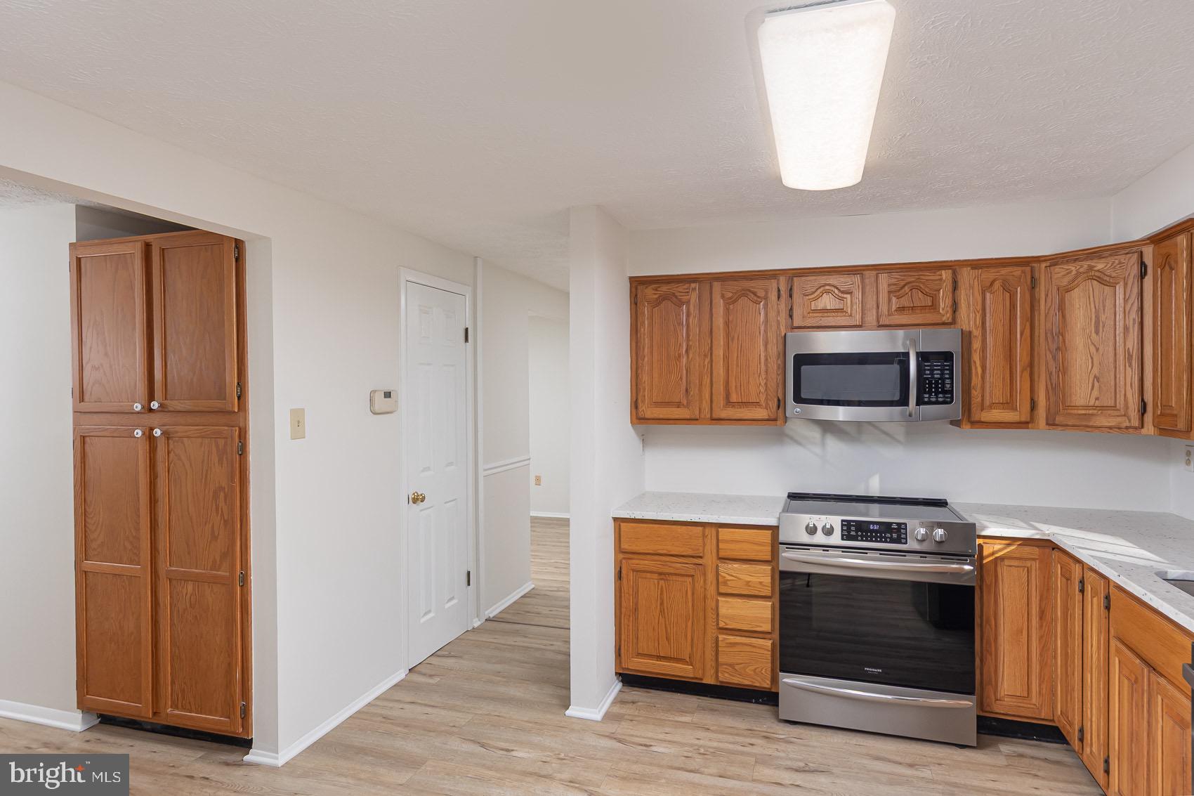 6321 SUMMERCREST DRIVE