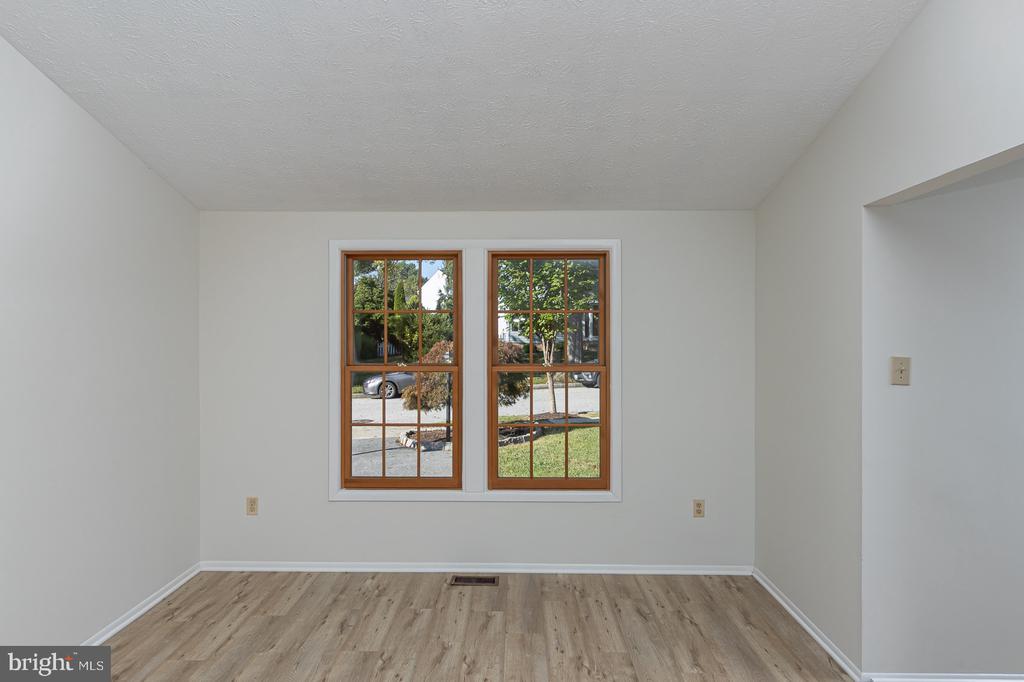 6321 SUMMERCREST DRIVE