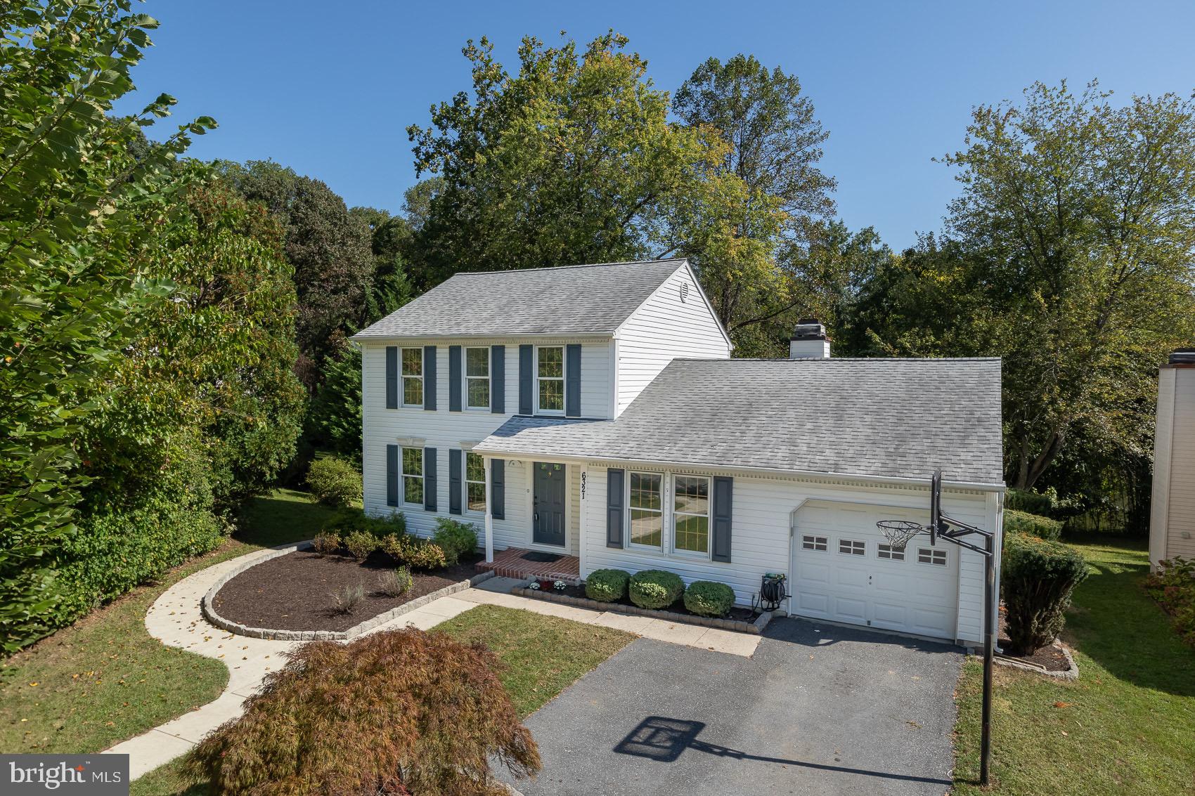 6321 SUMMERCREST DRIVE