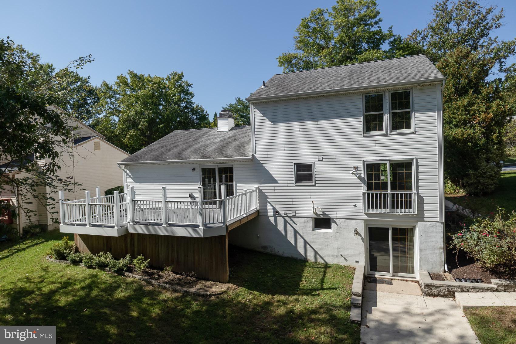 6321 SUMMERCREST DRIVE