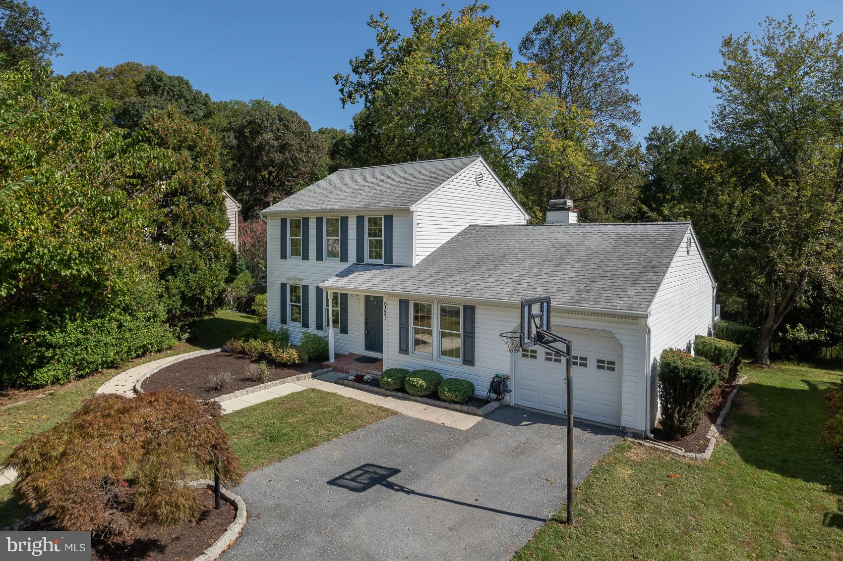 6321 SUMMERCREST DRIVE