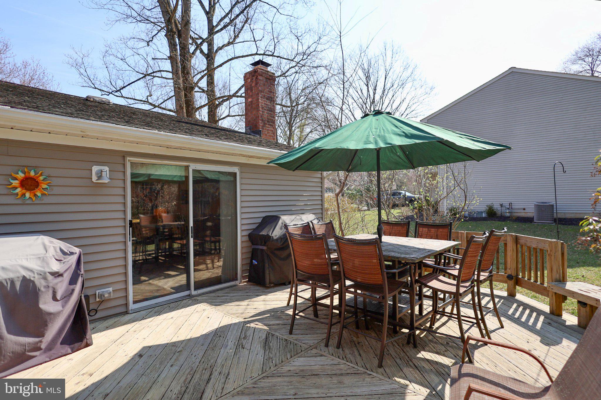 4041 FRAGILE SAIL WAY