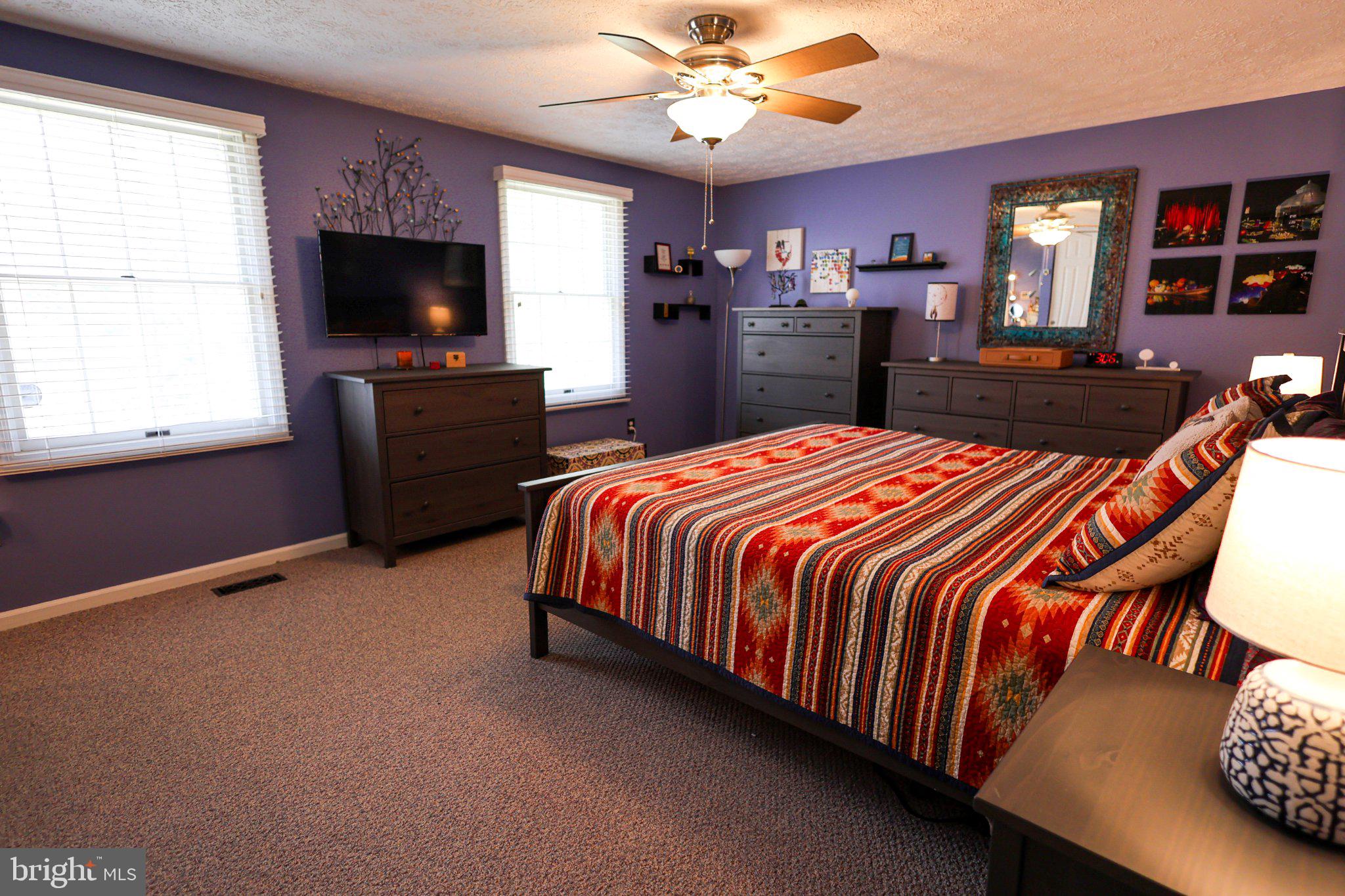 4041 FRAGILE SAIL WAY