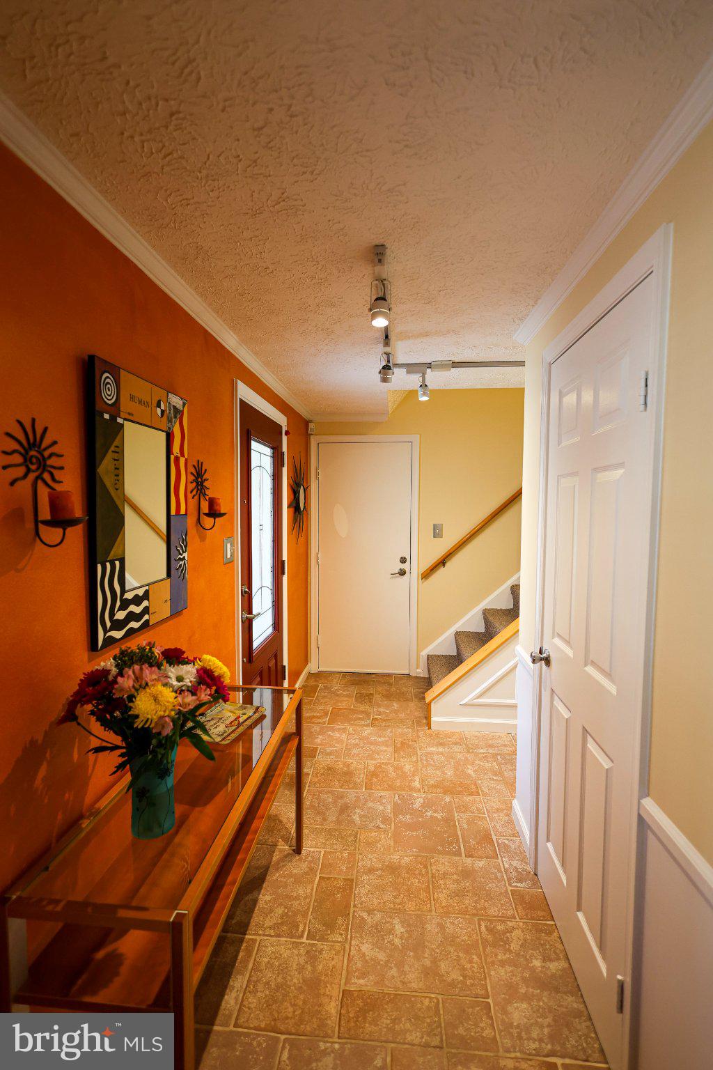 4041 FRAGILE SAIL WAY