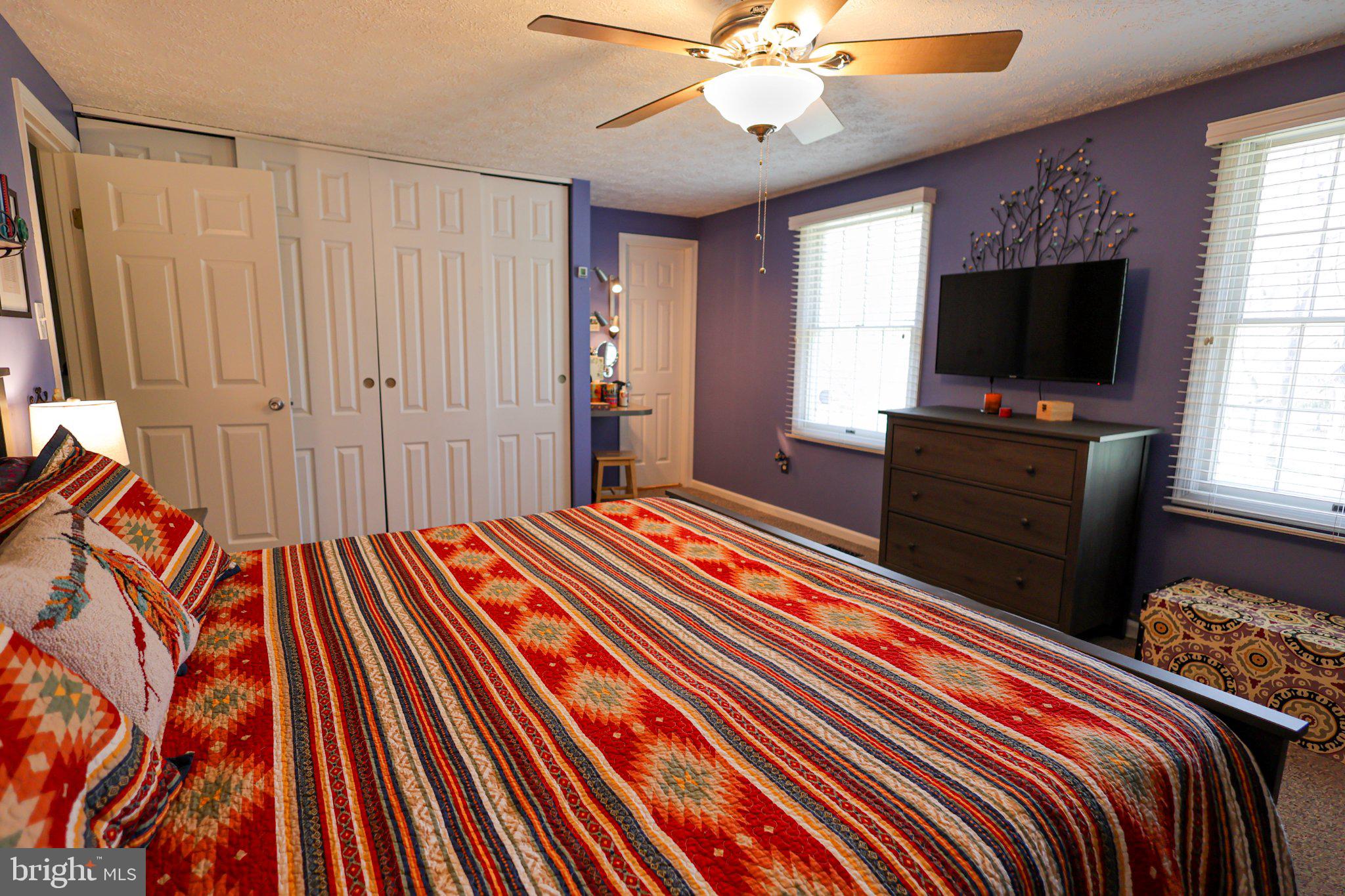 4041 FRAGILE SAIL WAY