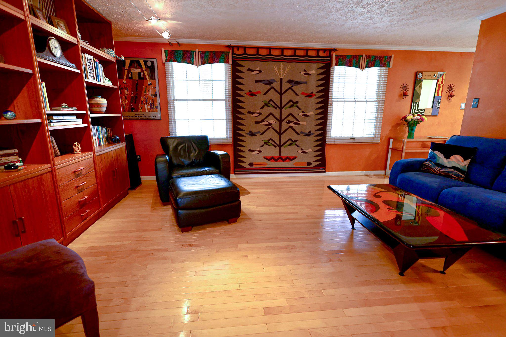 4041 FRAGILE SAIL WAY