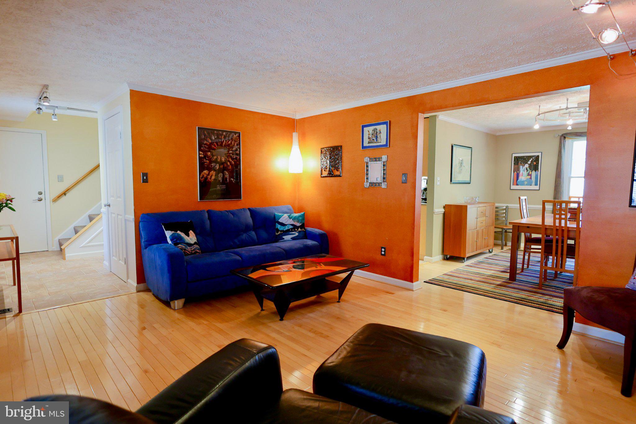 4041 FRAGILE SAIL WAY