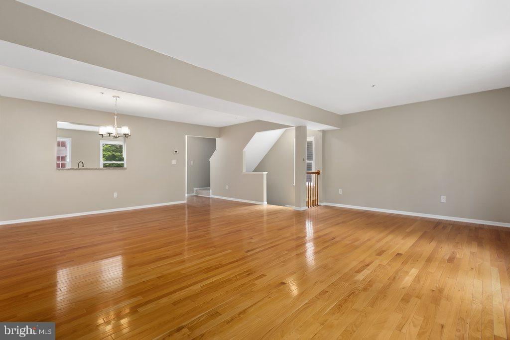 3742 COLLEGE AVENUE Unit: E1