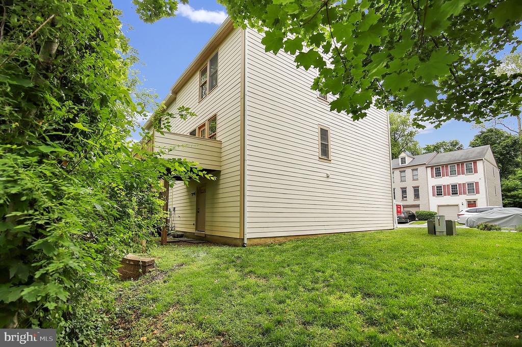 3742 COLLEGE AVENUE Unit: E1
