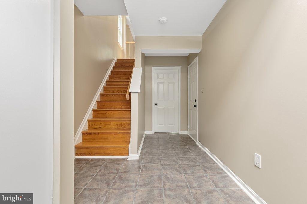 3742 COLLEGE AVENUE Unit: E1
