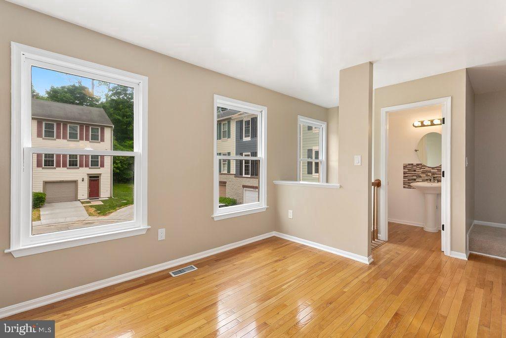 3742 COLLEGE AVENUE Unit: E1