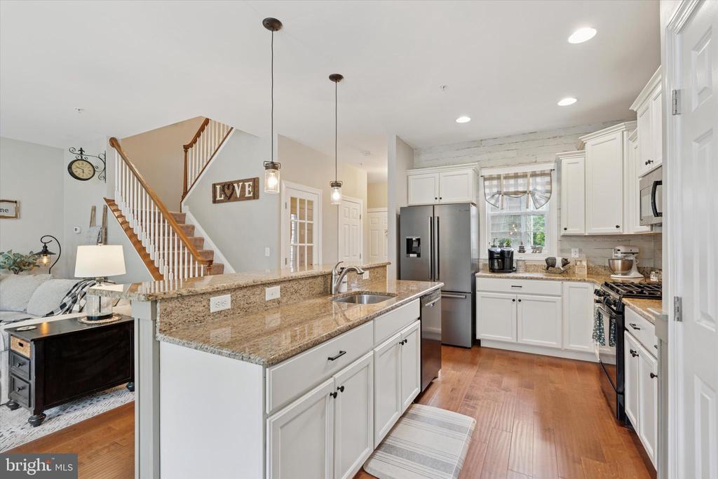112 NEW VILLAGE GREENE DRIVE