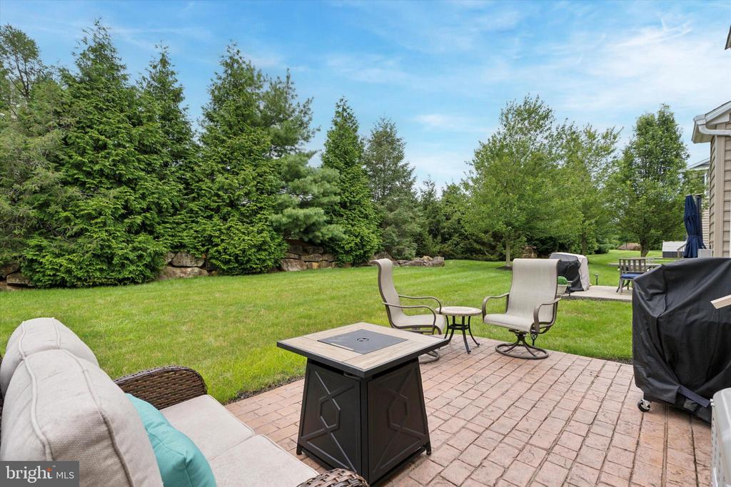 112 NEW VILLAGE GREENE DRIVE