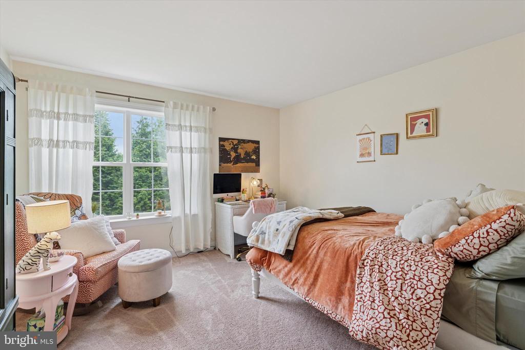 112 NEW VILLAGE GREENE DRIVE