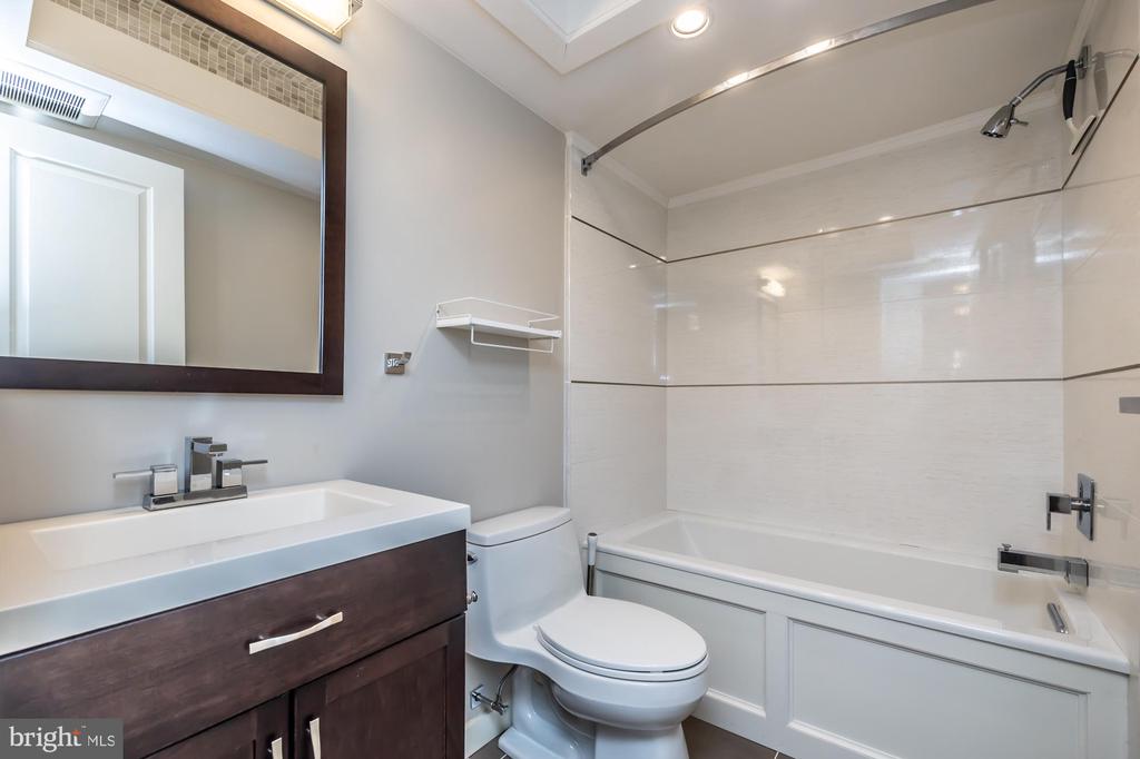 200 CAMPBELL CIRCLE Unit: E-6