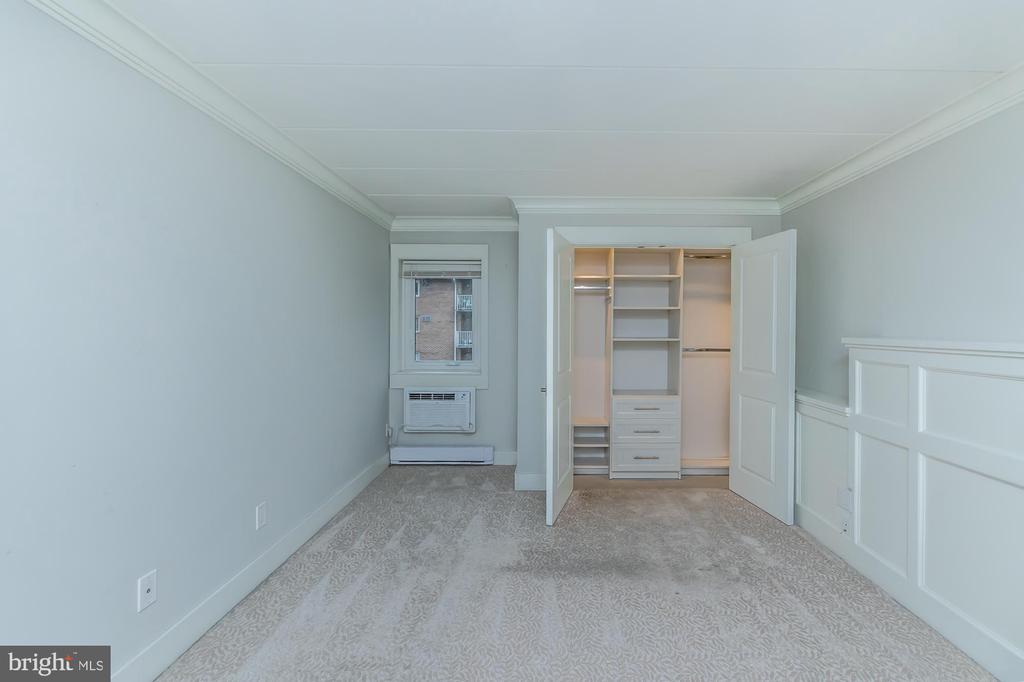 200 CAMPBELL CIRCLE Unit: E-6