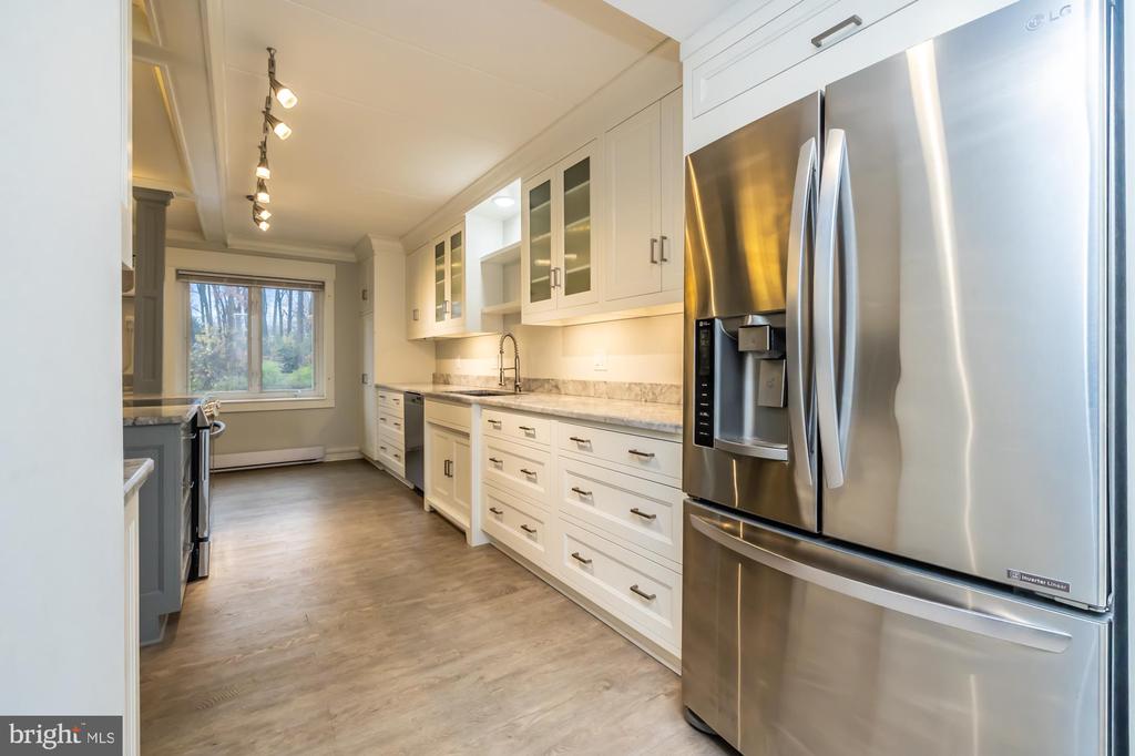200 CAMPBELL CIRCLE Unit: E-6