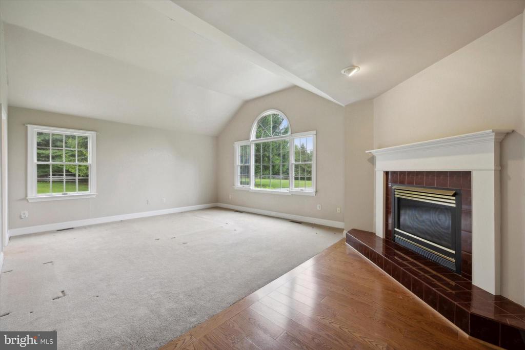 2041 SHEARER ROAD