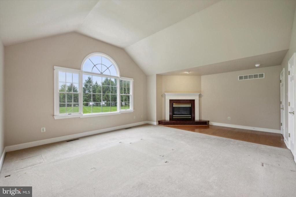 2041 SHEARER ROAD