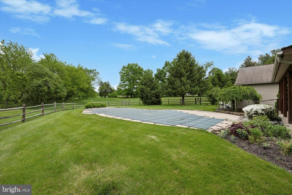 2041 SHEARER ROAD